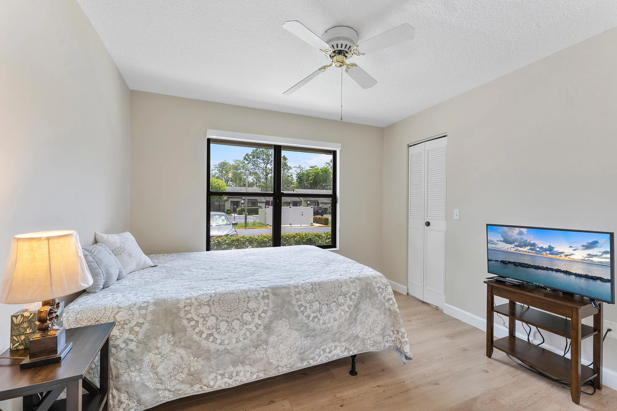 Property Slideshow image 20 of 37 | 319 elmira ct, Royal Palm Beach, FL, 33411