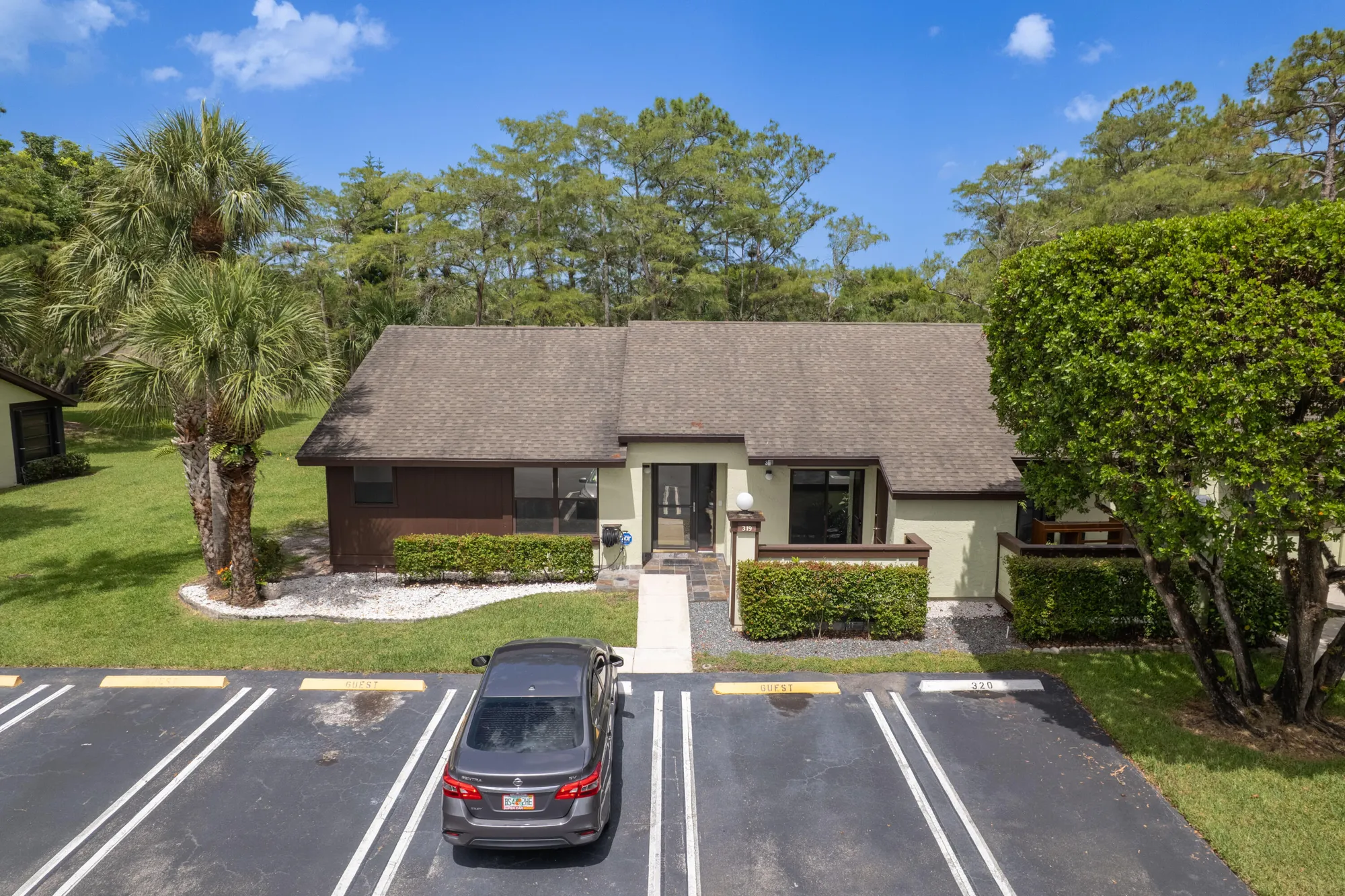 Property Slideshow image 32 of 37 | 319 elmira ct, Royal Palm Beach, FL, 33411