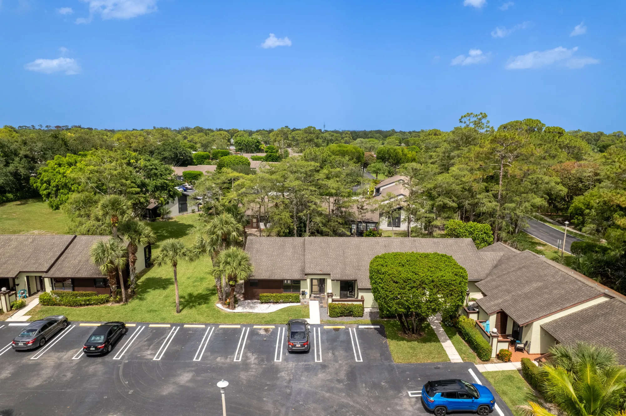 Property Slideshow image 34 of 37 | 319 elmira ct, Royal Palm Beach, FL, 33411