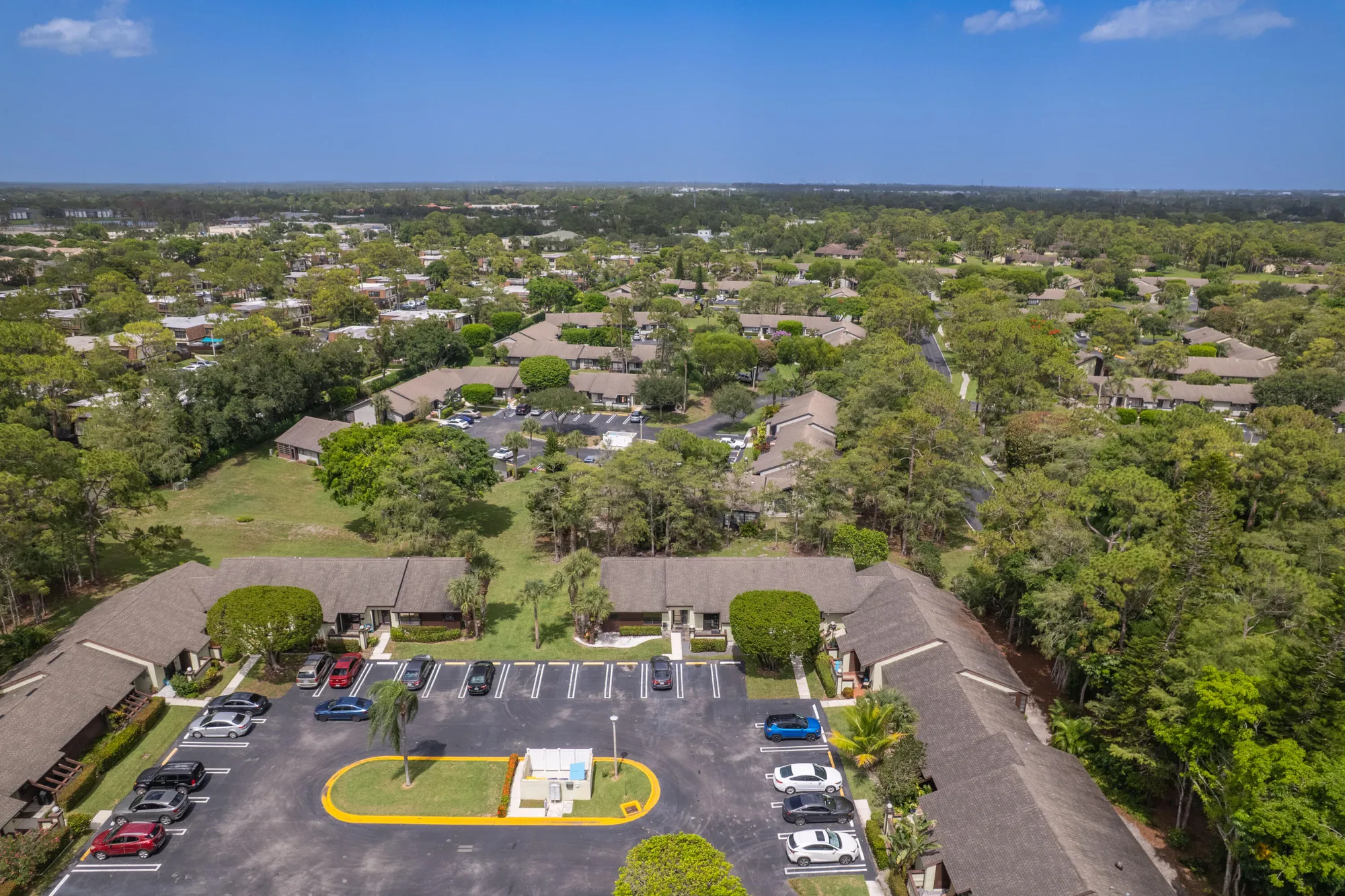 Property Slideshow image 36 of 37 | 319 elmira ct, Royal Palm Beach, FL, 33411