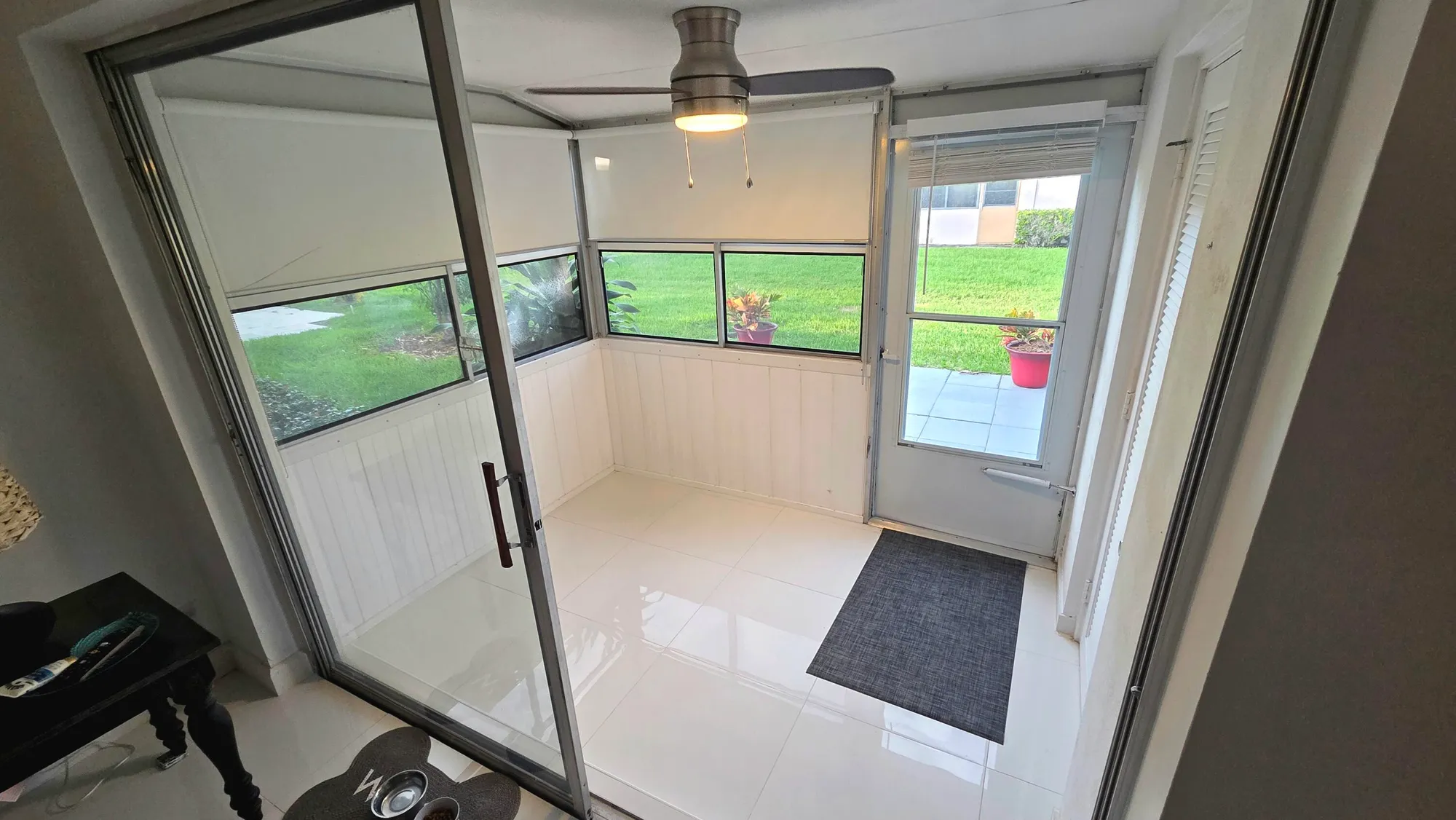 Property Slideshow image 21 of 26 | 2568 dudley dr g, West Palm Beach, FL, 33415