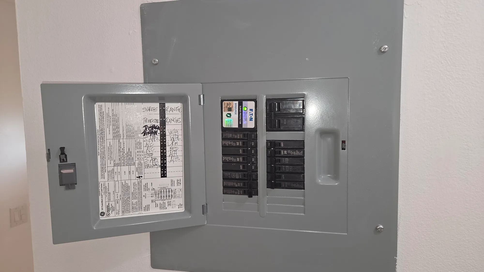 Property Slideshow image 23 of 26 | 2568 dudley dr g, West Palm Beach, FL, 33415