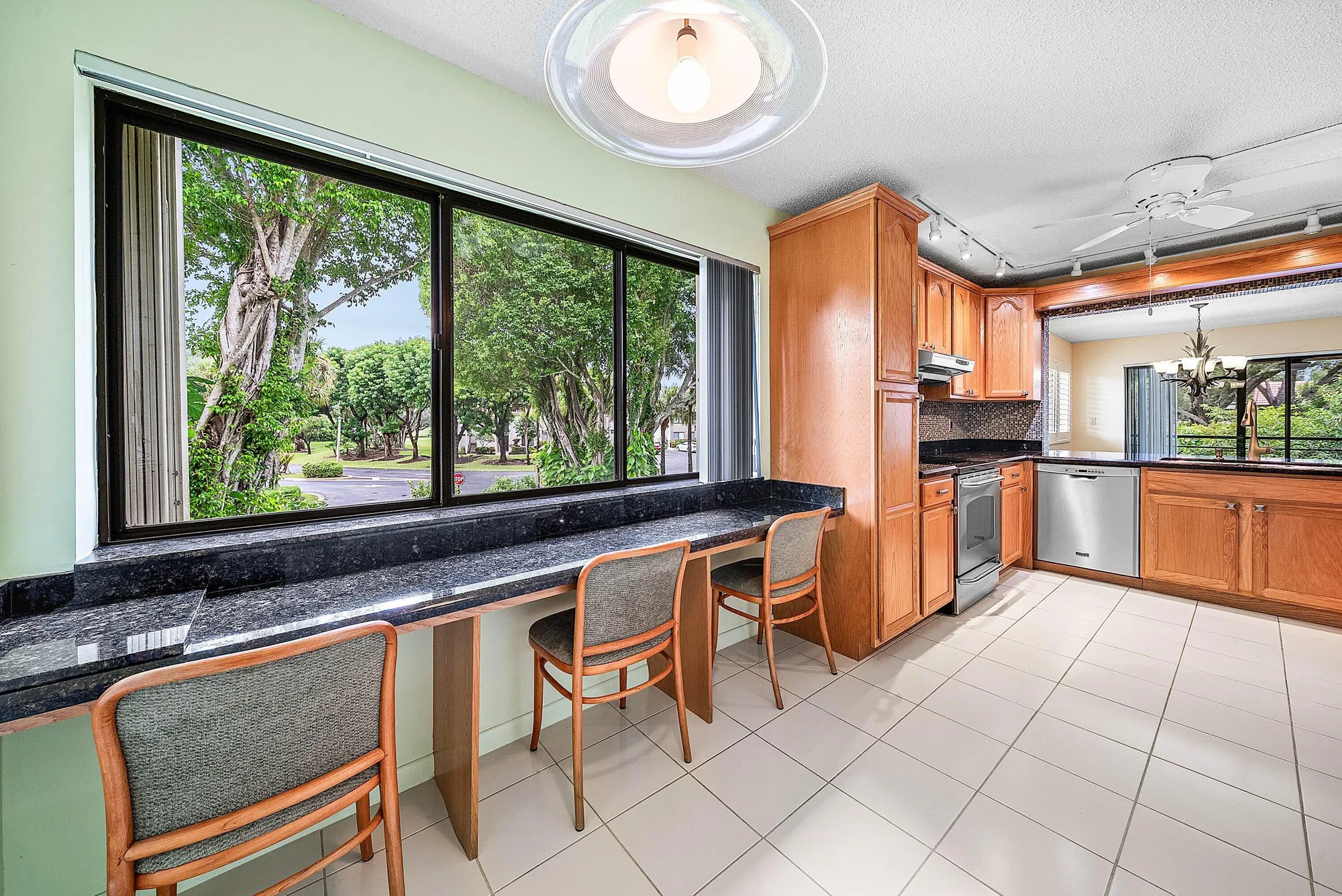 Property Slideshow image 10 of 35 | 5750 fairway park ct apt 201, Boynton Beach, FL, 33437