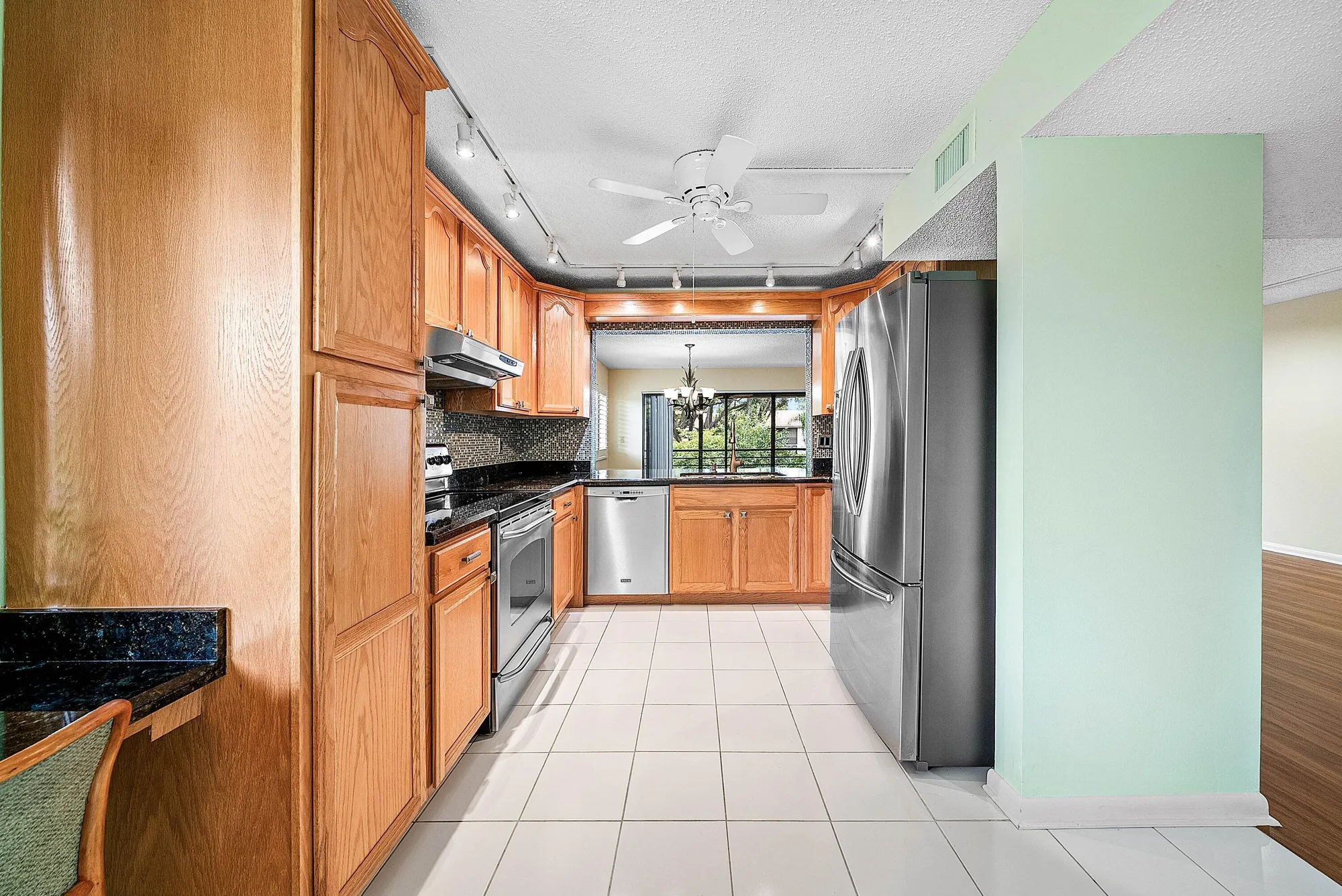 Property Slideshow image 9 of 35 | 5750 fairway park ct apt 201, Boynton Beach, FL, 33437