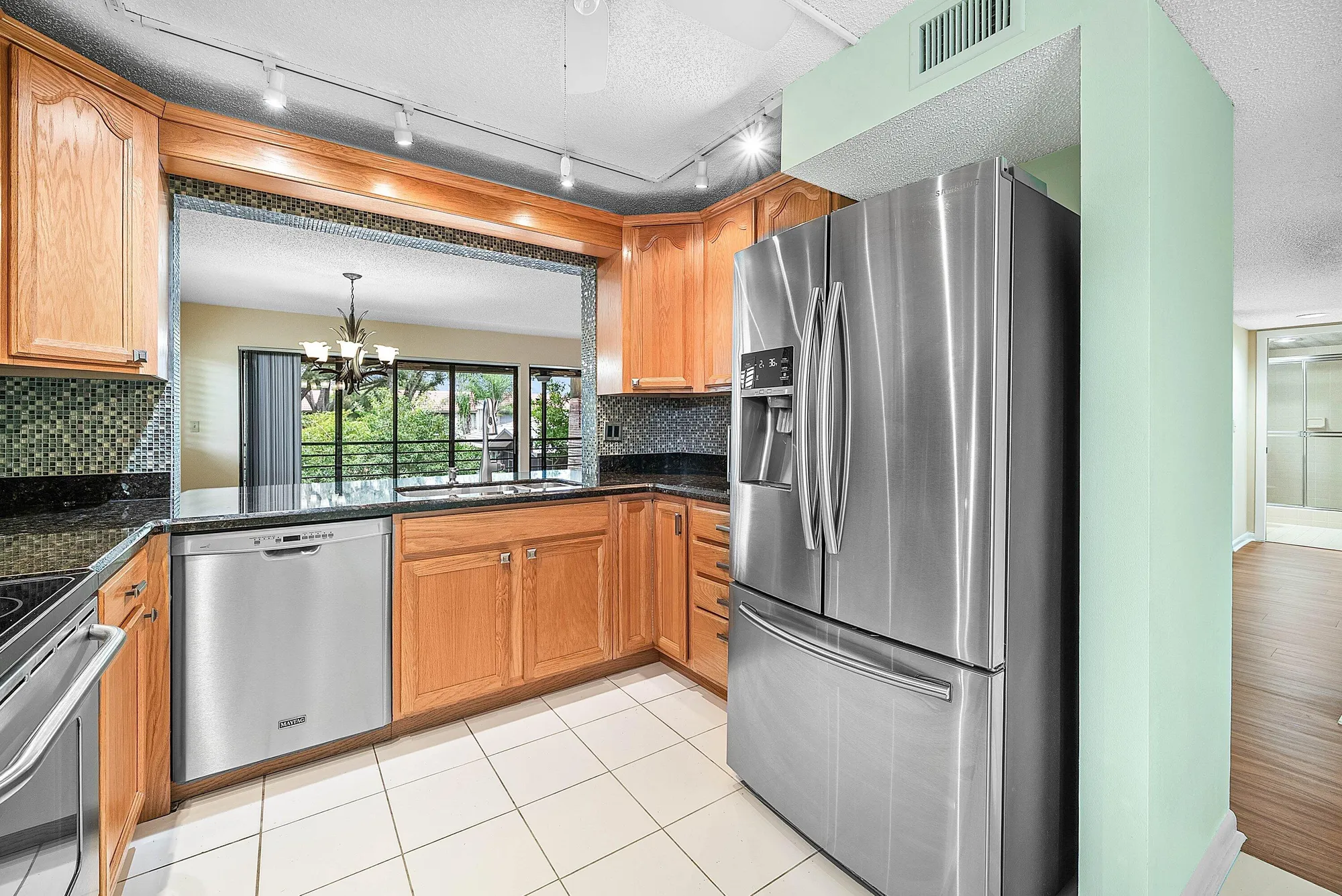Property Slideshow image 7 of 35 | 5750 fairway park ct apt 201, Boynton Beach, FL, 33437