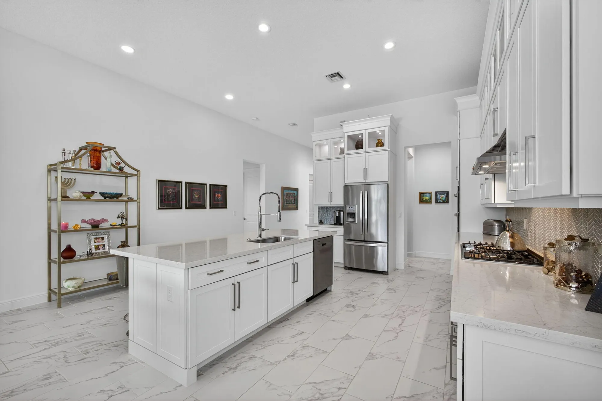 Property Slideshow image 8 of 88 | 10050 regency way, Palm Beach Gardens, FL, 33412