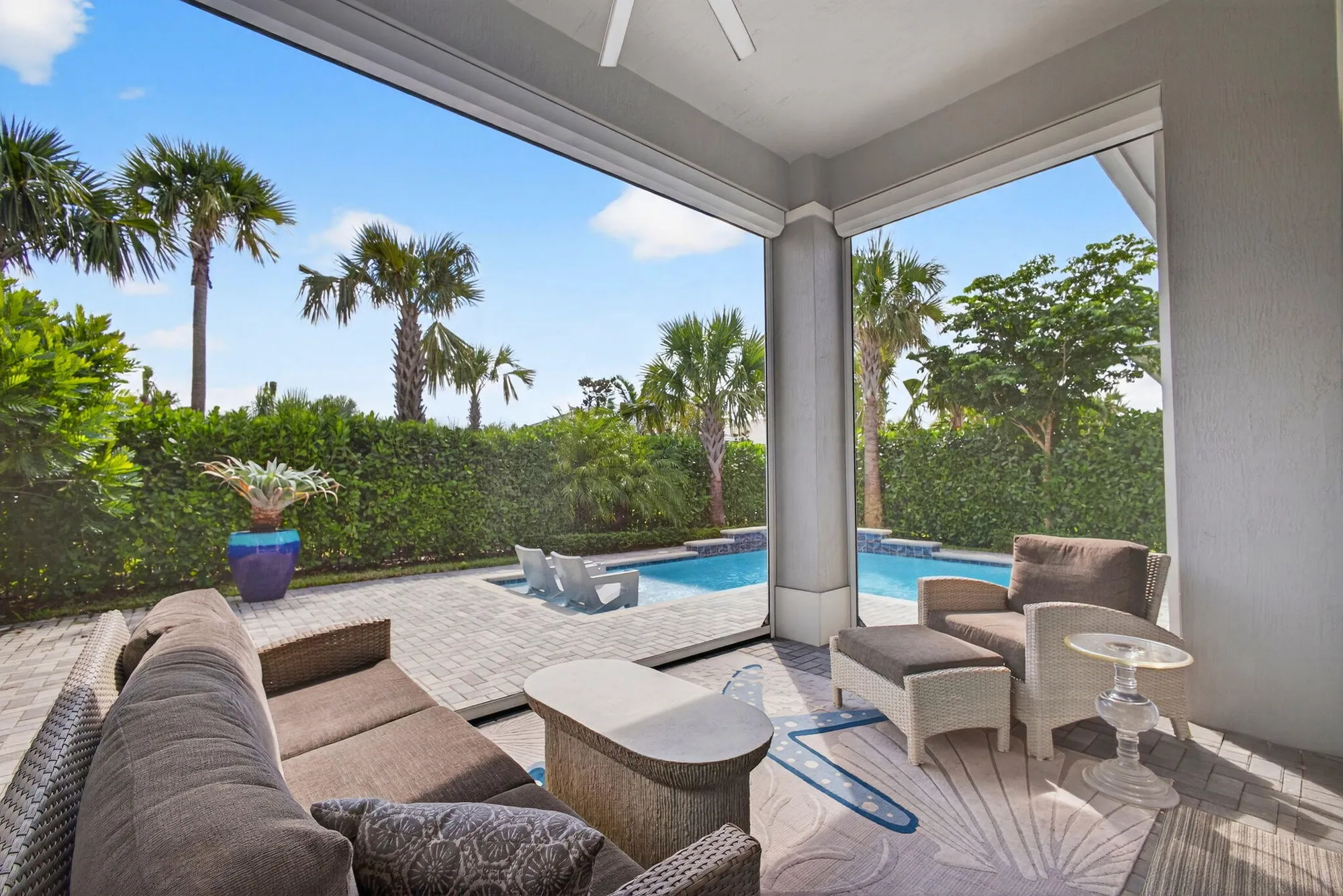 Property Slideshow image 45 of 88 | 10050 regency way, Palm Beach Gardens, FL, 33412
