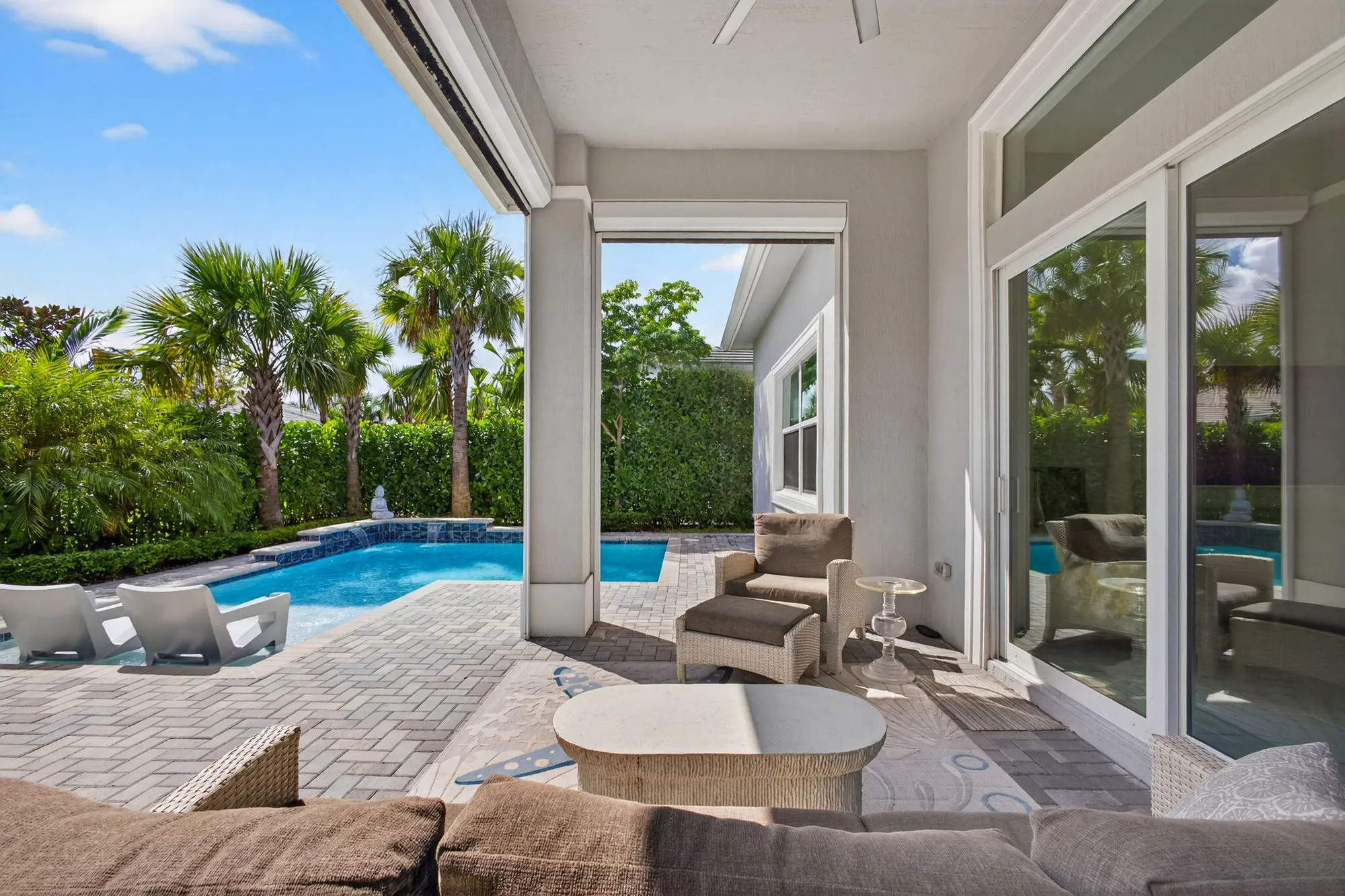 Property Slideshow image 48 of 88 | 10050 regency way, Palm Beach Gardens, FL, 33412