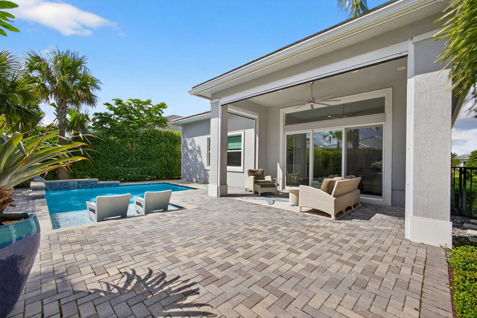 Property Slideshow image 55 of 88 | 10050 regency way, Palm Beach Gardens, FL, 33412