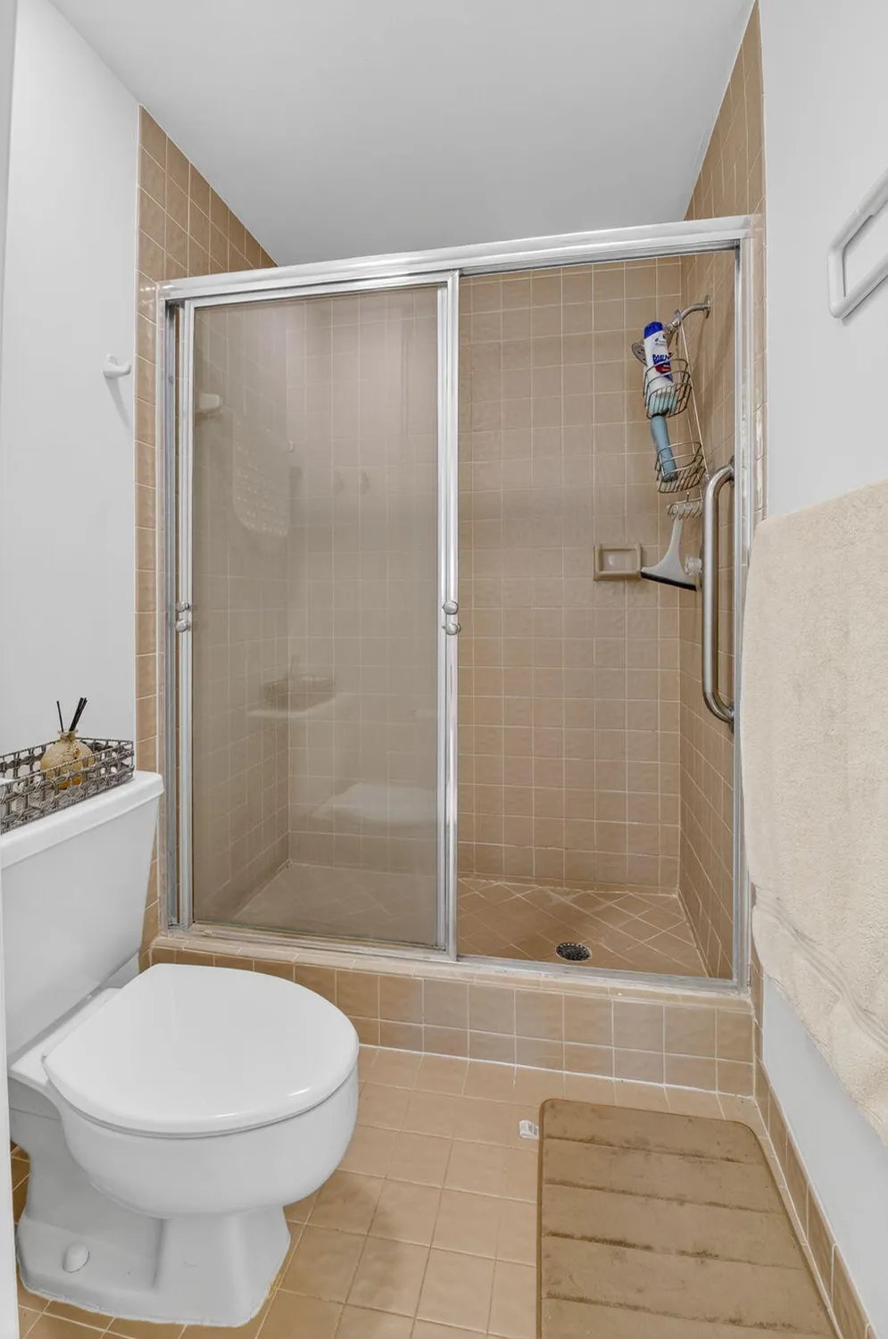 Property Slideshow image 19 of 28 | 5055 oak hill ln 222, Delray Beach, FL, 33484