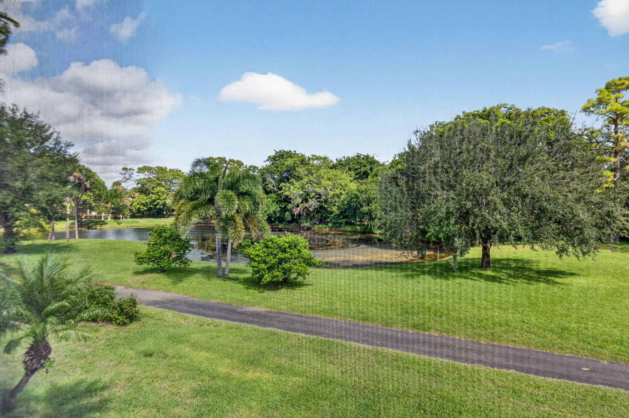 Property Slideshow image 23 of 28 | 5055 oak hill ln 222, Delray Beach, FL, 33484