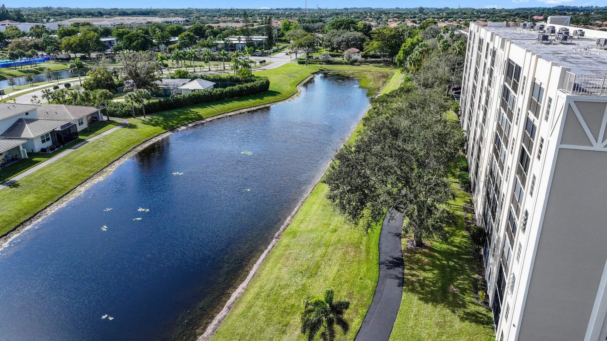 Property Slideshow image 31 of 54 | 7290 kinghurst dr 709, Delray Beach, FL, 33446