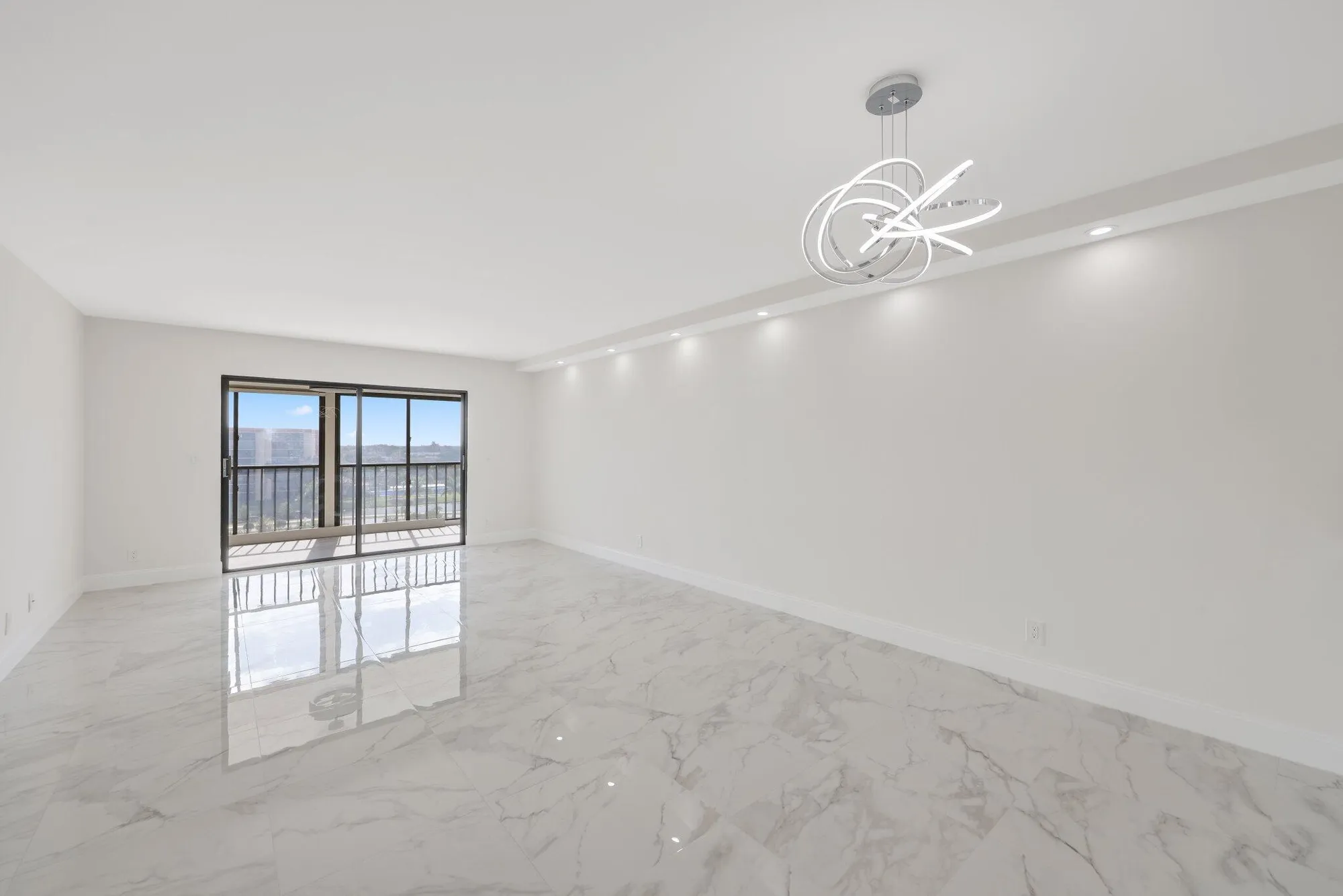 Property Slideshow image 9 of 54 | 7290 kinghurst dr 709, Delray Beach, FL, 33446