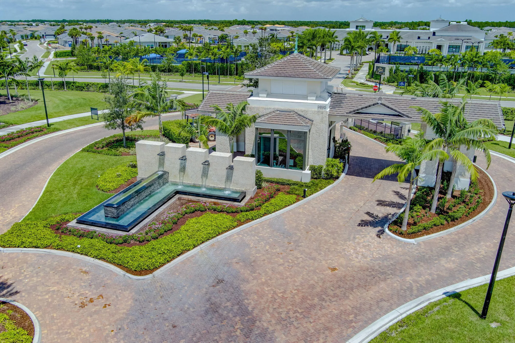 Property Slideshow image 79 of 88 | 10050 regency way, Palm Beach Gardens, FL, 33412