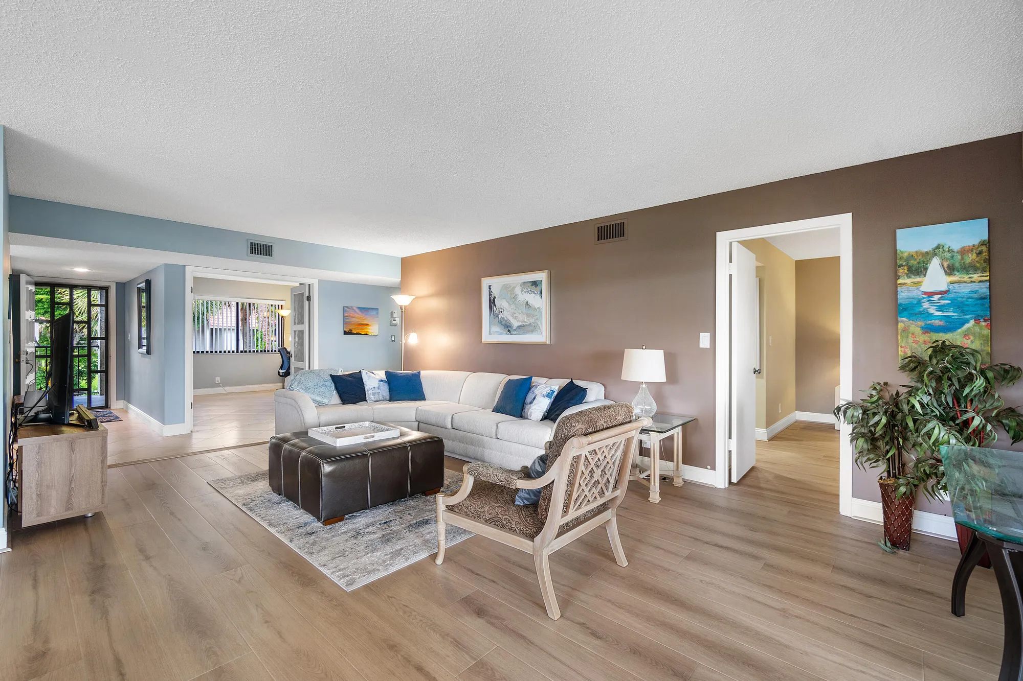 Property Slideshow image 6 of 37 | 5533 fairway park dr apt 204, Boynton Beach, FL, 33437