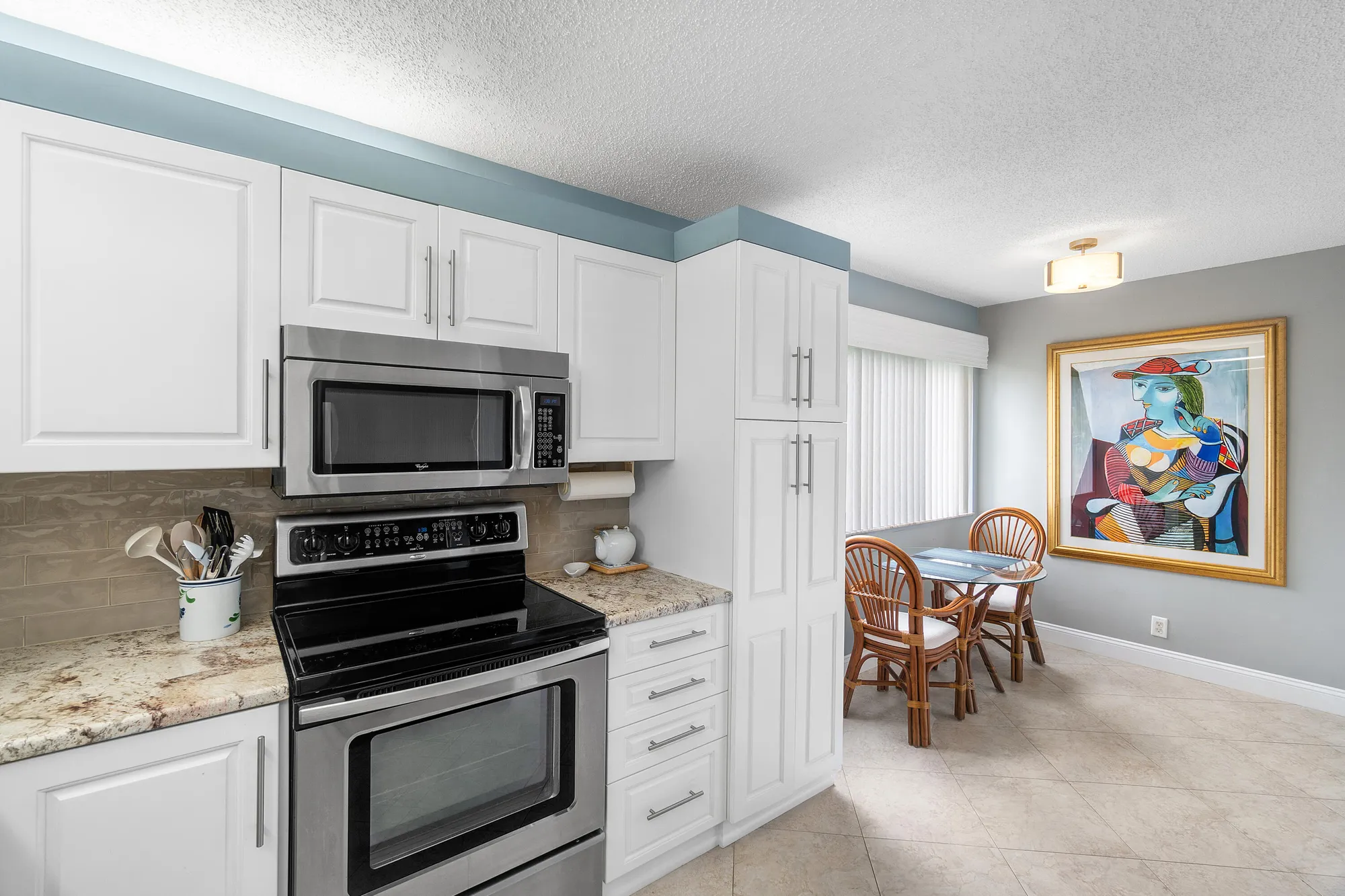 Property Slideshow image 13 of 37 | 5533 fairway park dr apt 204, Boynton Beach, FL, 33437
