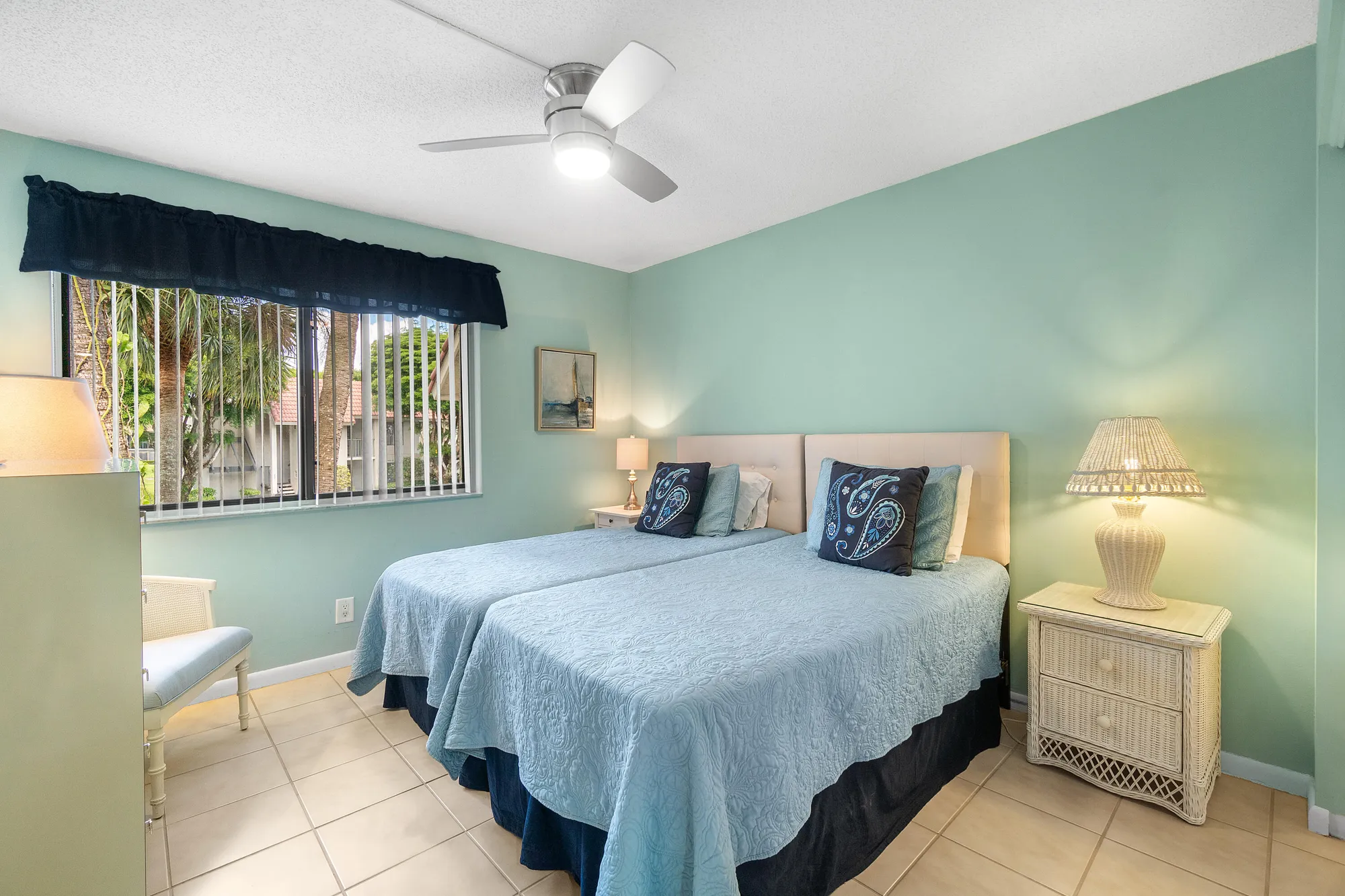 Property Slideshow image 22 of 37 | 5533 fairway park dr apt 204, Boynton Beach, FL, 33437