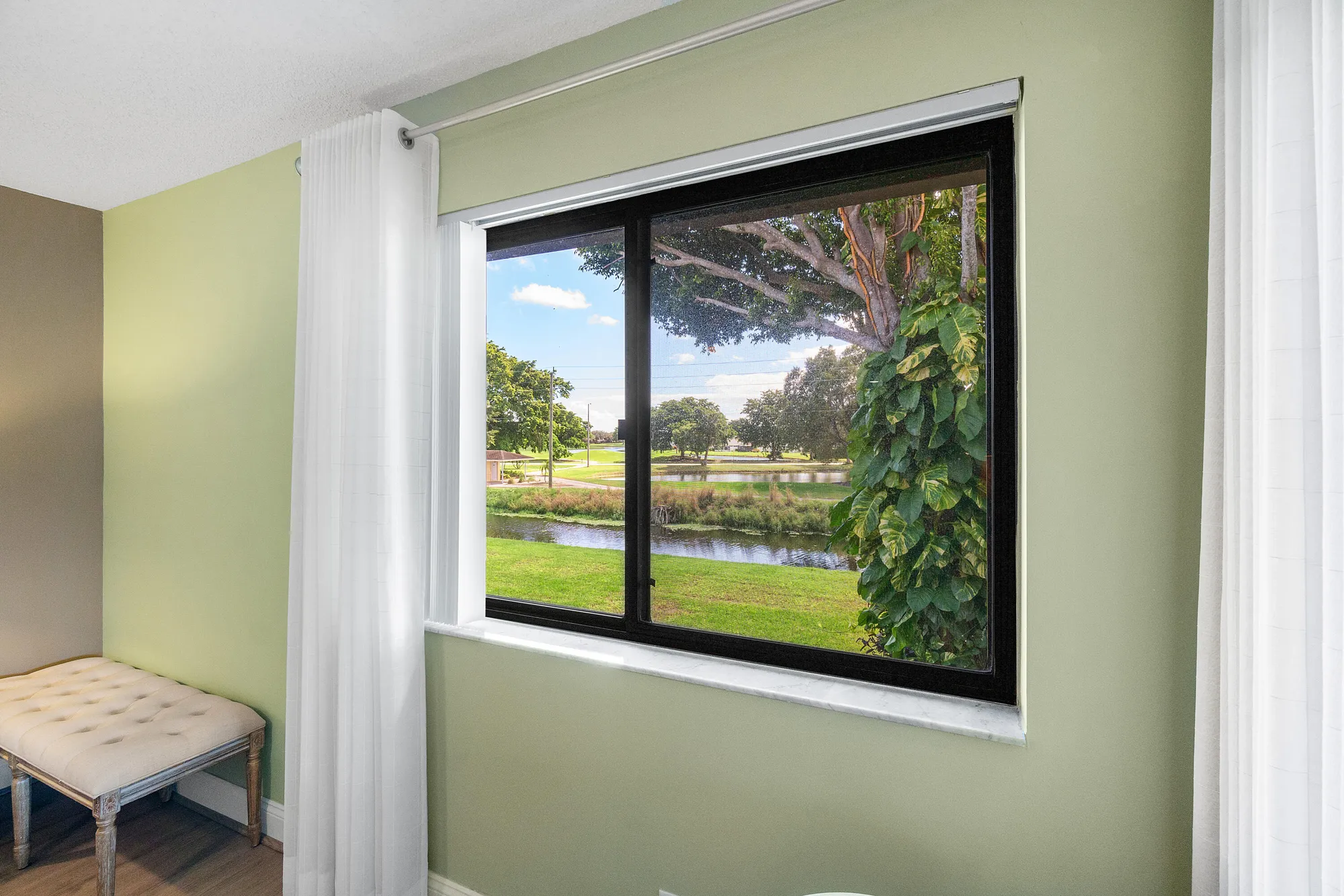 Property Slideshow image 16 of 37 | 5533 fairway park dr apt 204, Boynton Beach, FL, 33437