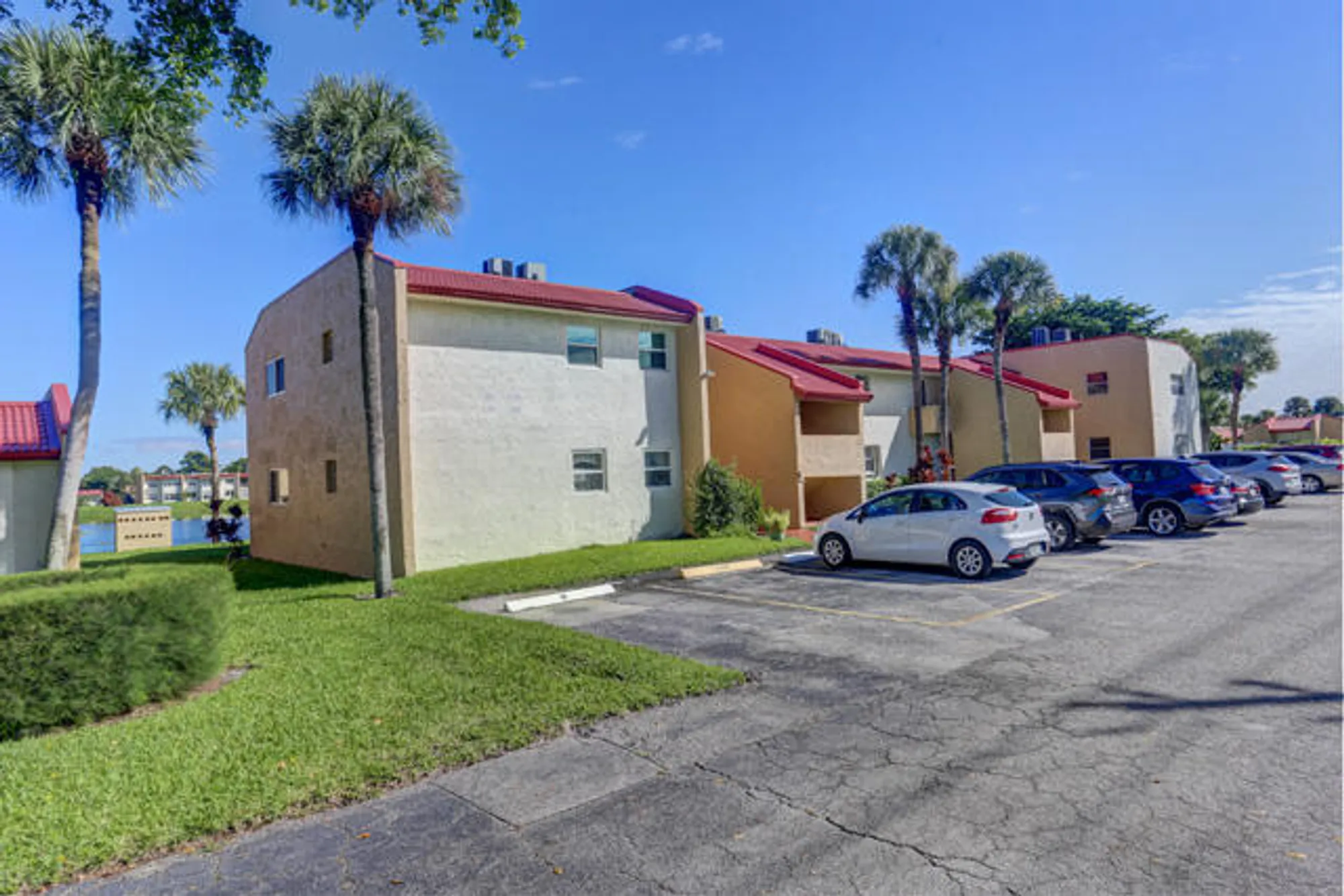 Property Slideshow image 21 of 34 | 235 golden river dr, West Palm Beach, FL, 33411