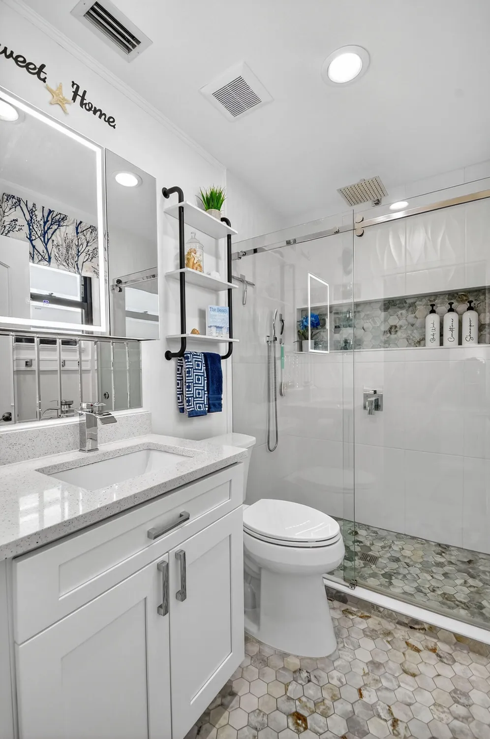 Property Slideshow image 25 of 50 | 7578 tahiti ln apt 201, Lake Worth, FL, 33467