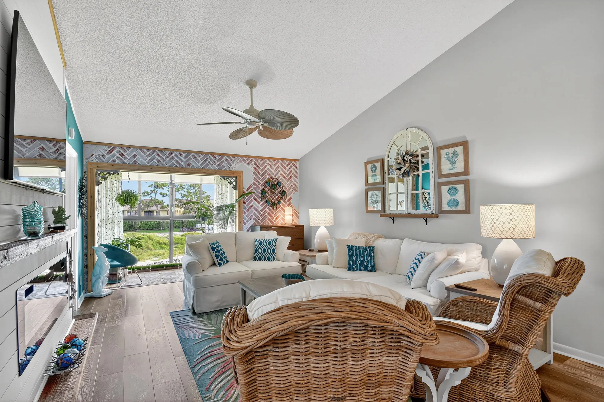 Property Slideshow image 14 of 50 | 7578 tahiti ln apt 201, Lake Worth, FL, 33467