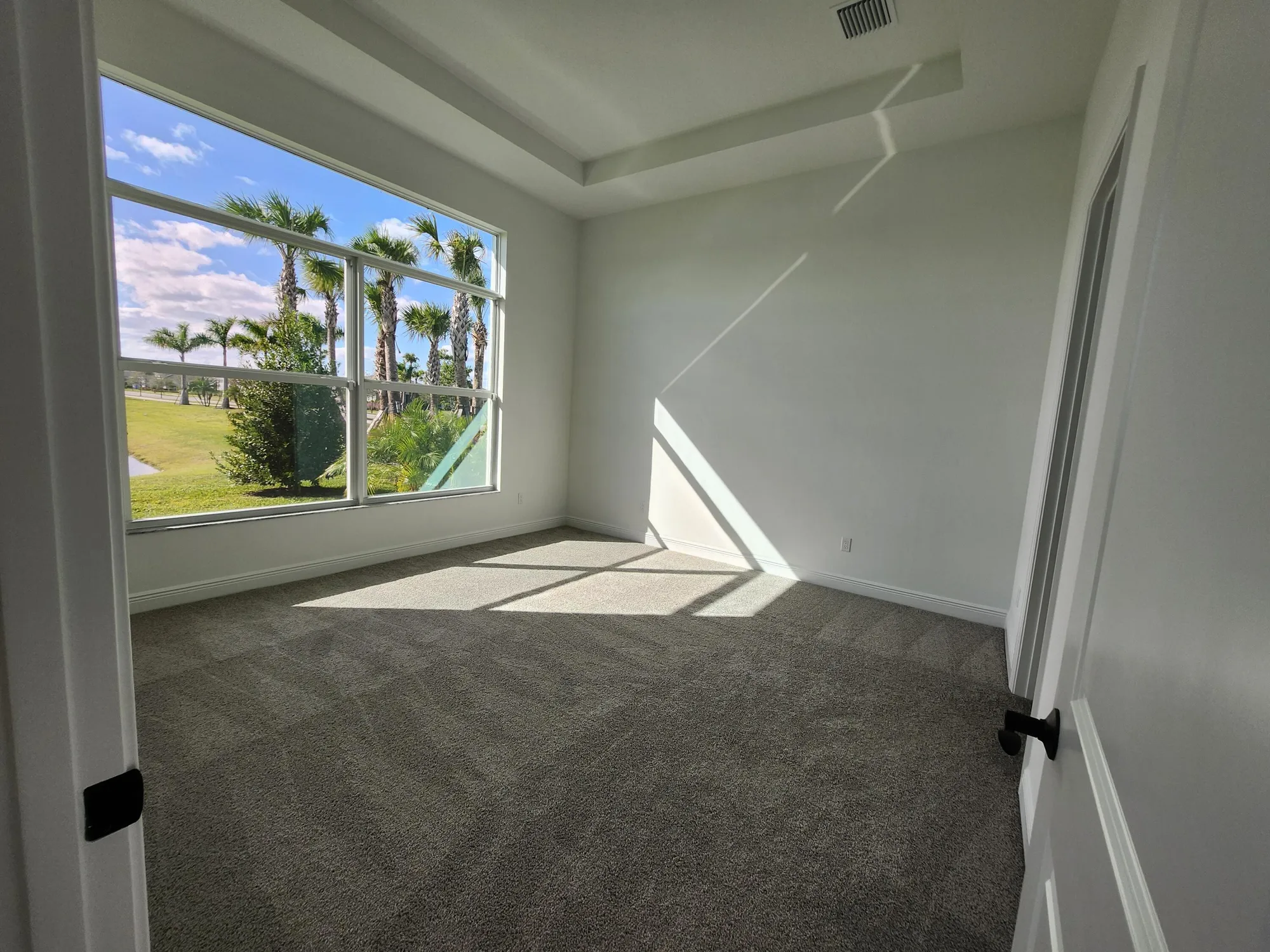 Property Slideshow image 16 of 49 | 5243 rivo alto cir, Westlake, FL, 33470