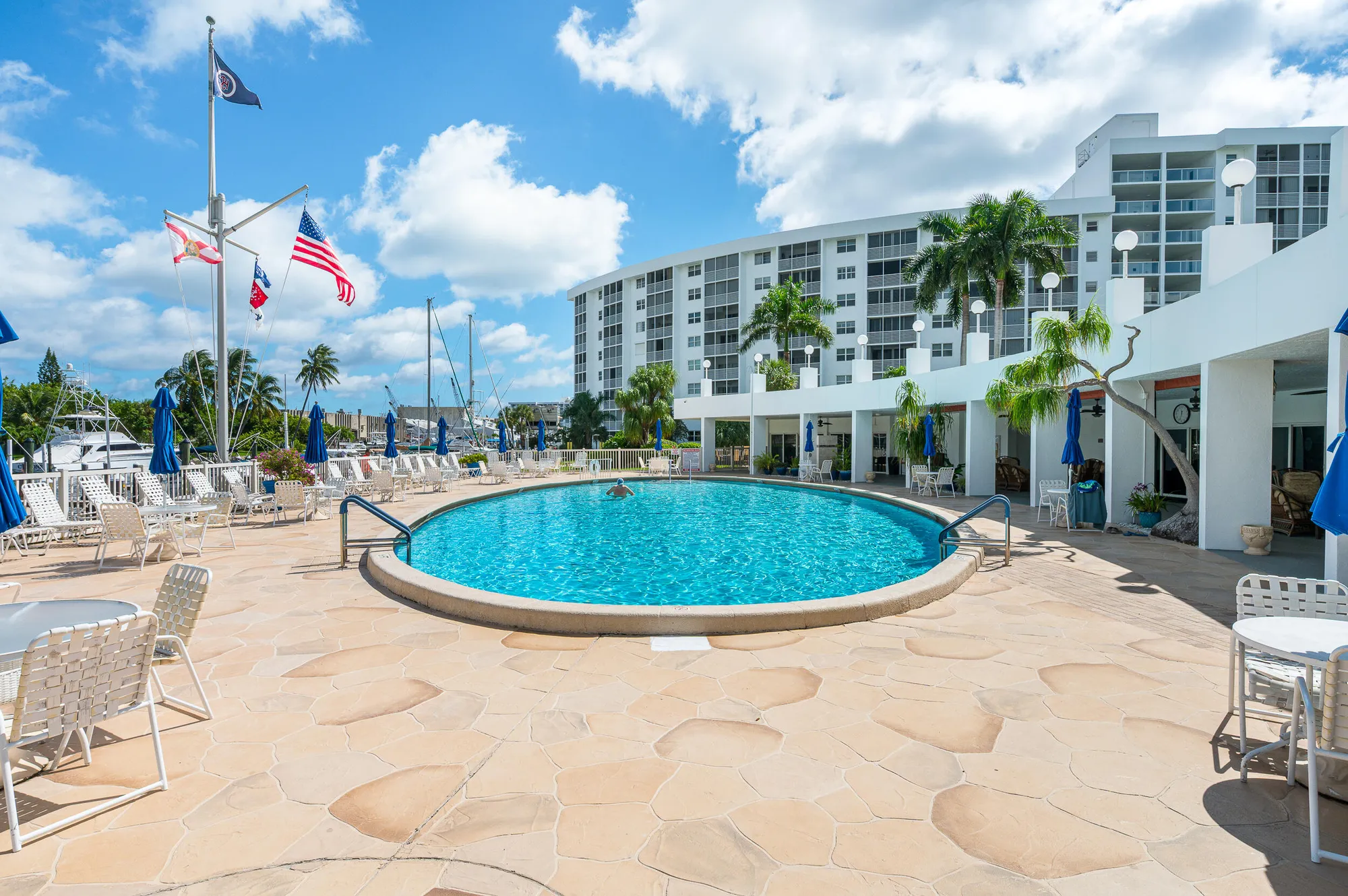 Property Slideshow image 19 of 27 | 2731 ne 14th street cswy apt 430, Pompano Beach, FL, 33062