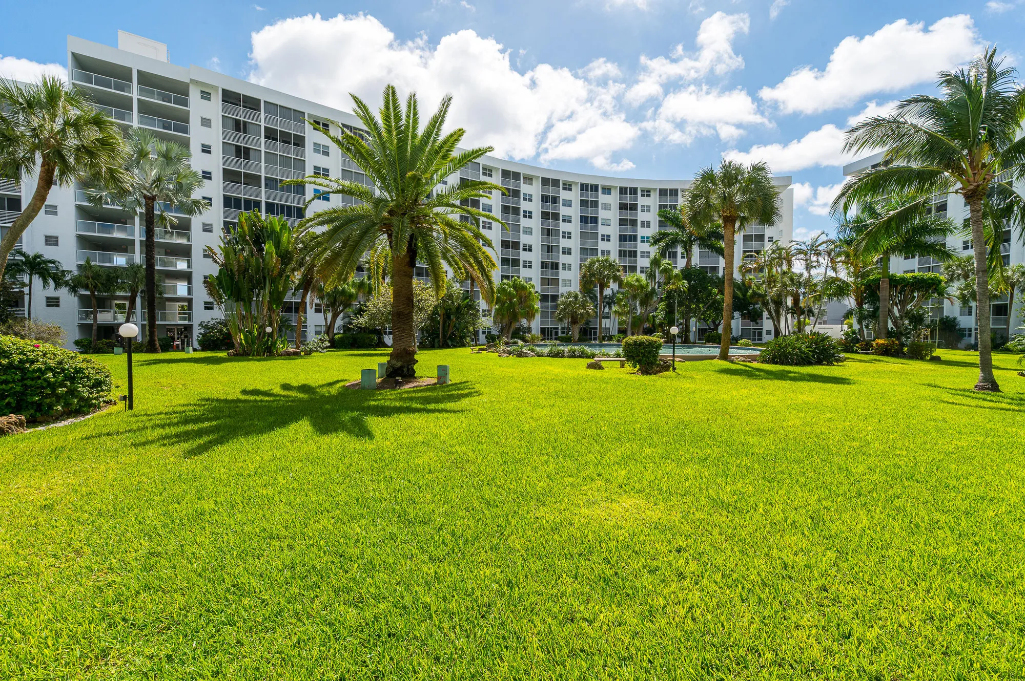 Property Slideshow image 21 of 27 | 2731 ne 14th street cswy apt 430, Pompano Beach, FL, 33062