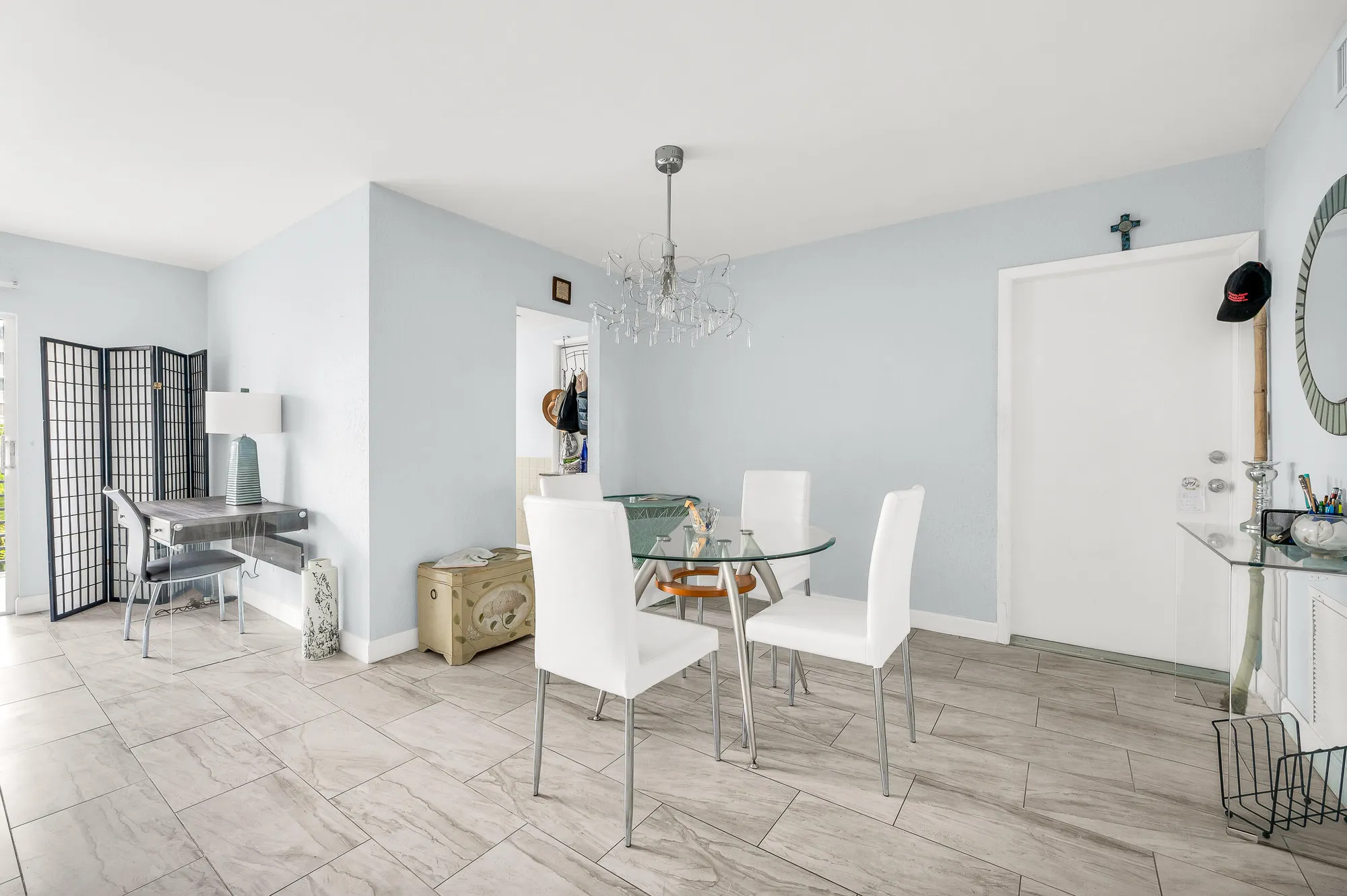 Property Slideshow image 8 of 27 | 2731 ne 14th street cswy apt 430, Pompano Beach, FL, 33062