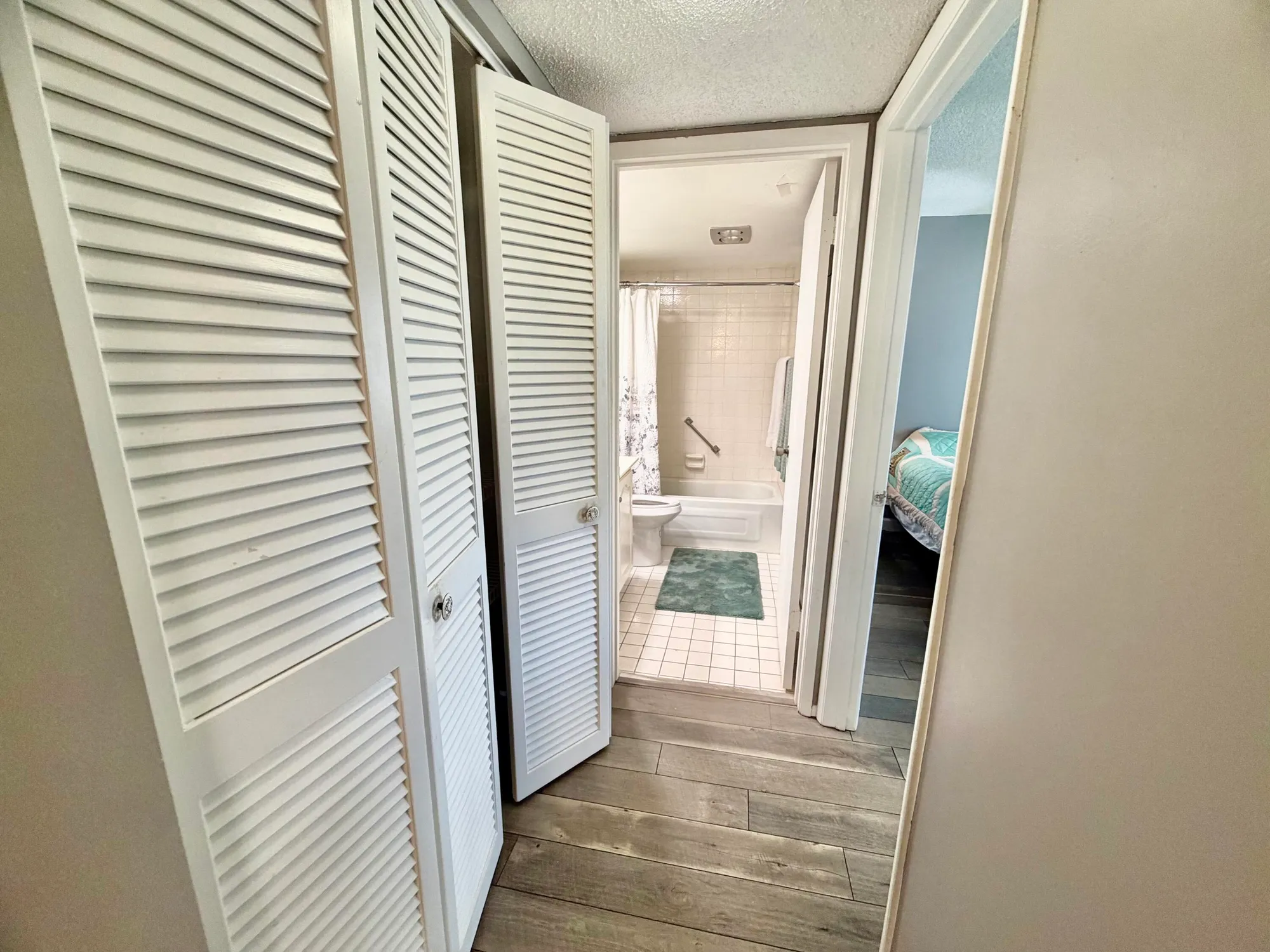 Property Slideshow image 19 of 61 | 1211 bahama bnd apt f1, Coconut Creek, FL, 33066