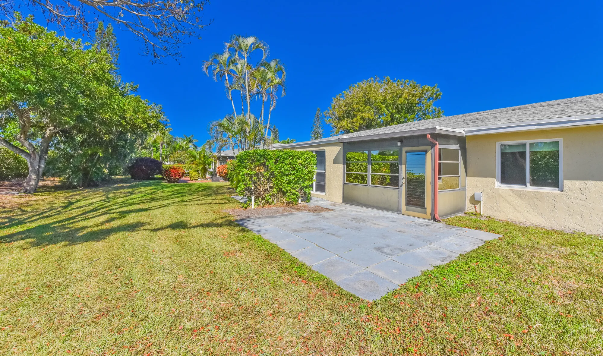 Property Slideshow image 3 of 28 | 13984 via flora c, Delray Beach, FL, 33484