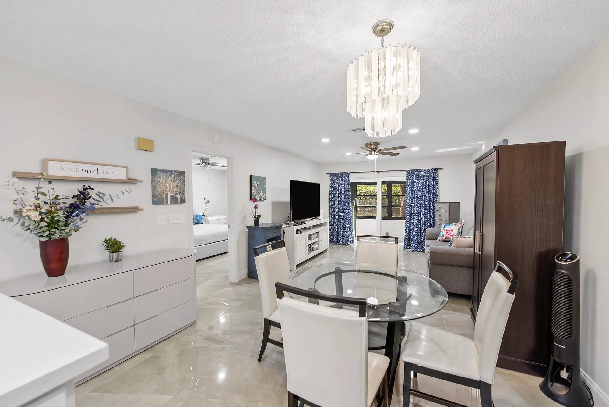 Property Slideshow image 11 of 28 | 13984 via flora c, Delray Beach, FL, 33484