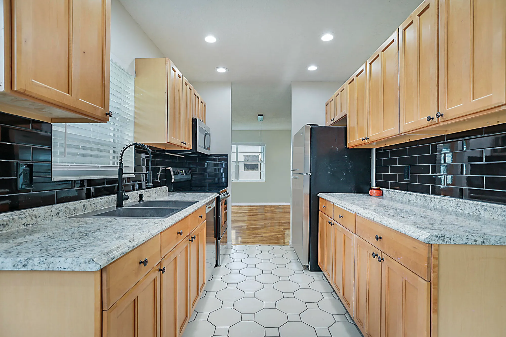 Property Slideshow image 9 of 35 | 6298 summer sky ln, Greenacres, FL, 33463