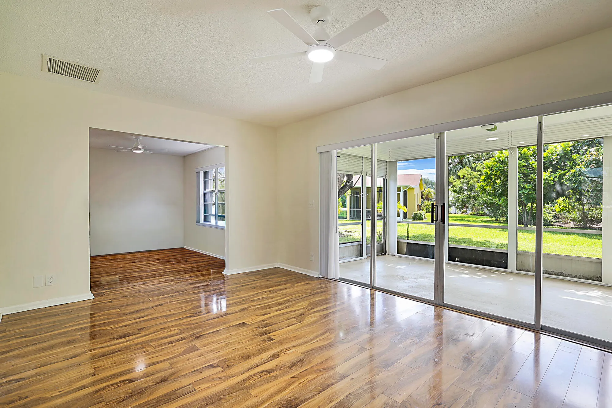 Property Slideshow image 14 of 35 | 6298 summer sky ln, Greenacres, FL, 33463