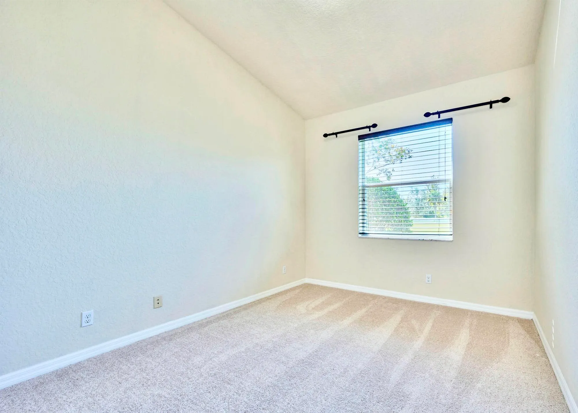 Property Slideshow image 53 of 90 | 6227 thames pl, Vero Beach, FL, 32966
