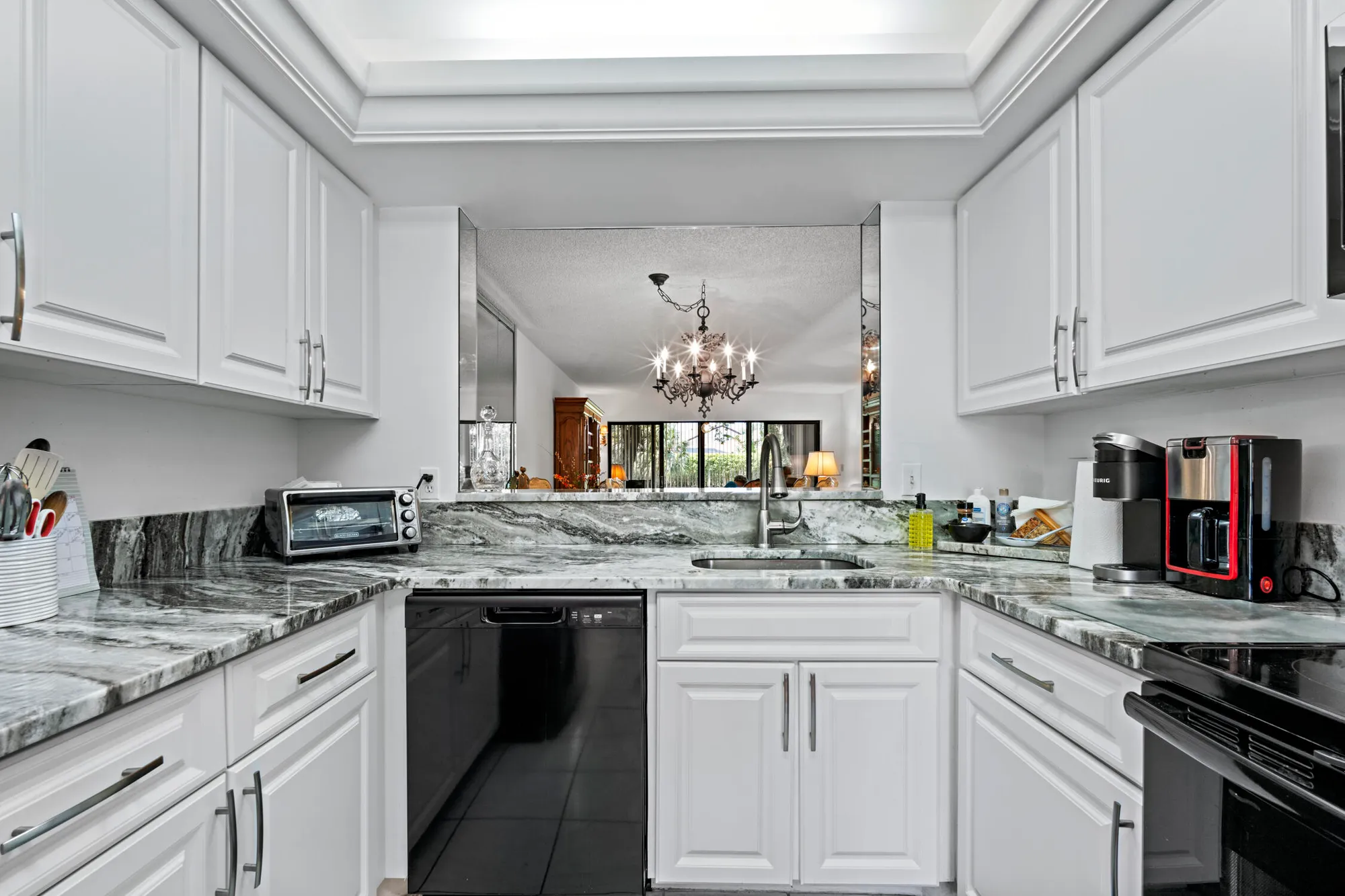 Property Slideshow image 8 of 47 | 5153 oak hill ln 512, Delray Beach, FL, 33484
