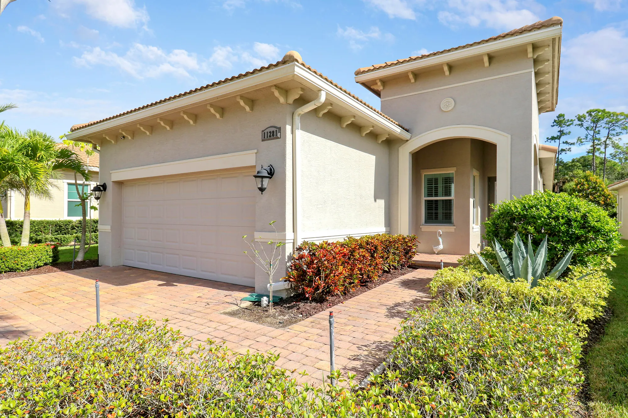 Property Slideshow image 4 of 73 | 11281 sw visconti way, Port Saint Lucie, FL, 34986