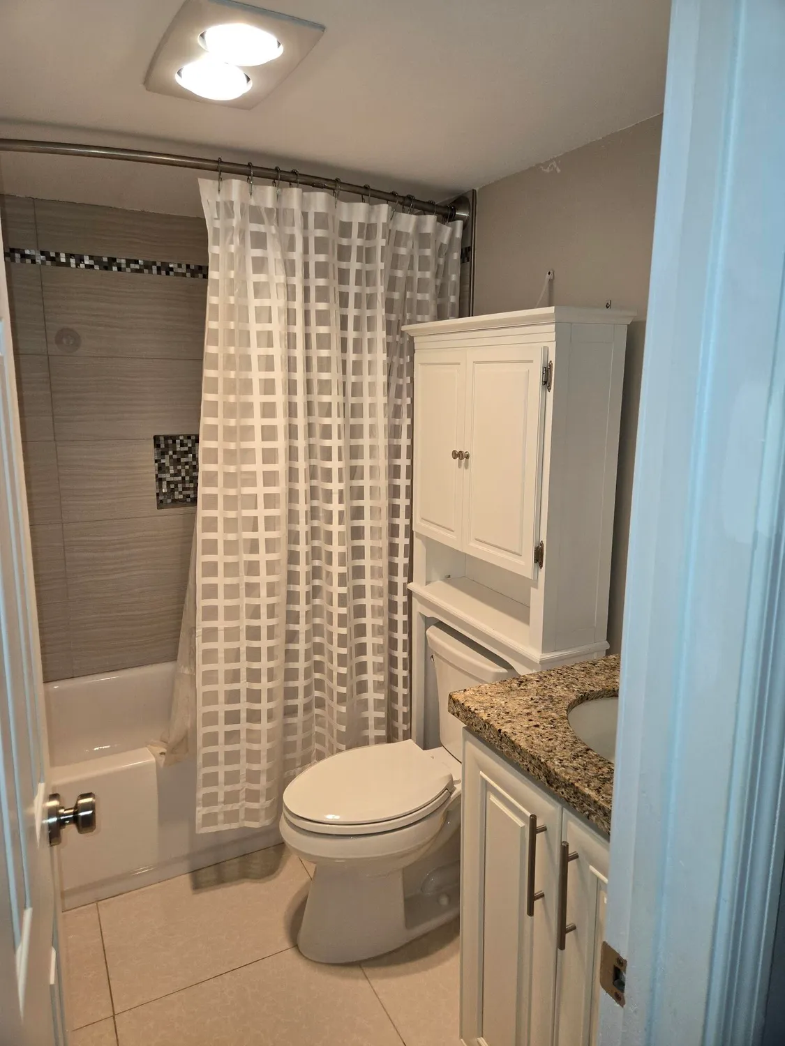 Property Slideshow image 7 of 20 | 320 andover m, West Palm Beach, FL, 33417