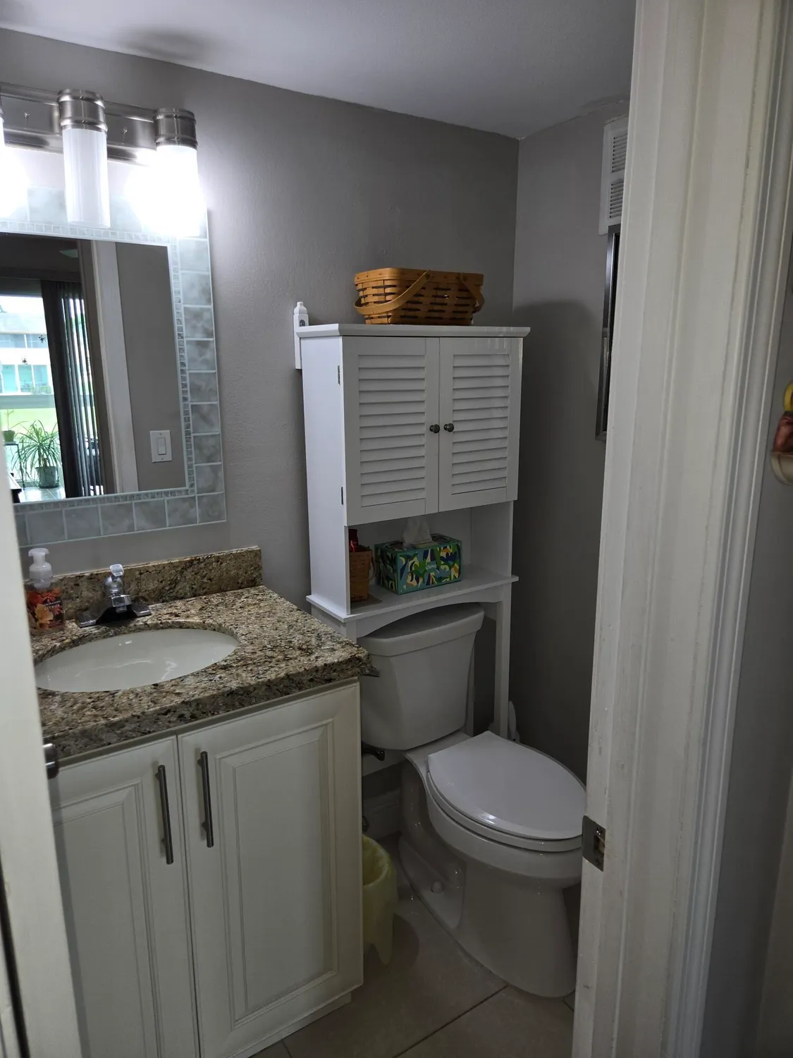 Property Slideshow image 9 of 20 | 320 andover m, West Palm Beach, FL, 33417