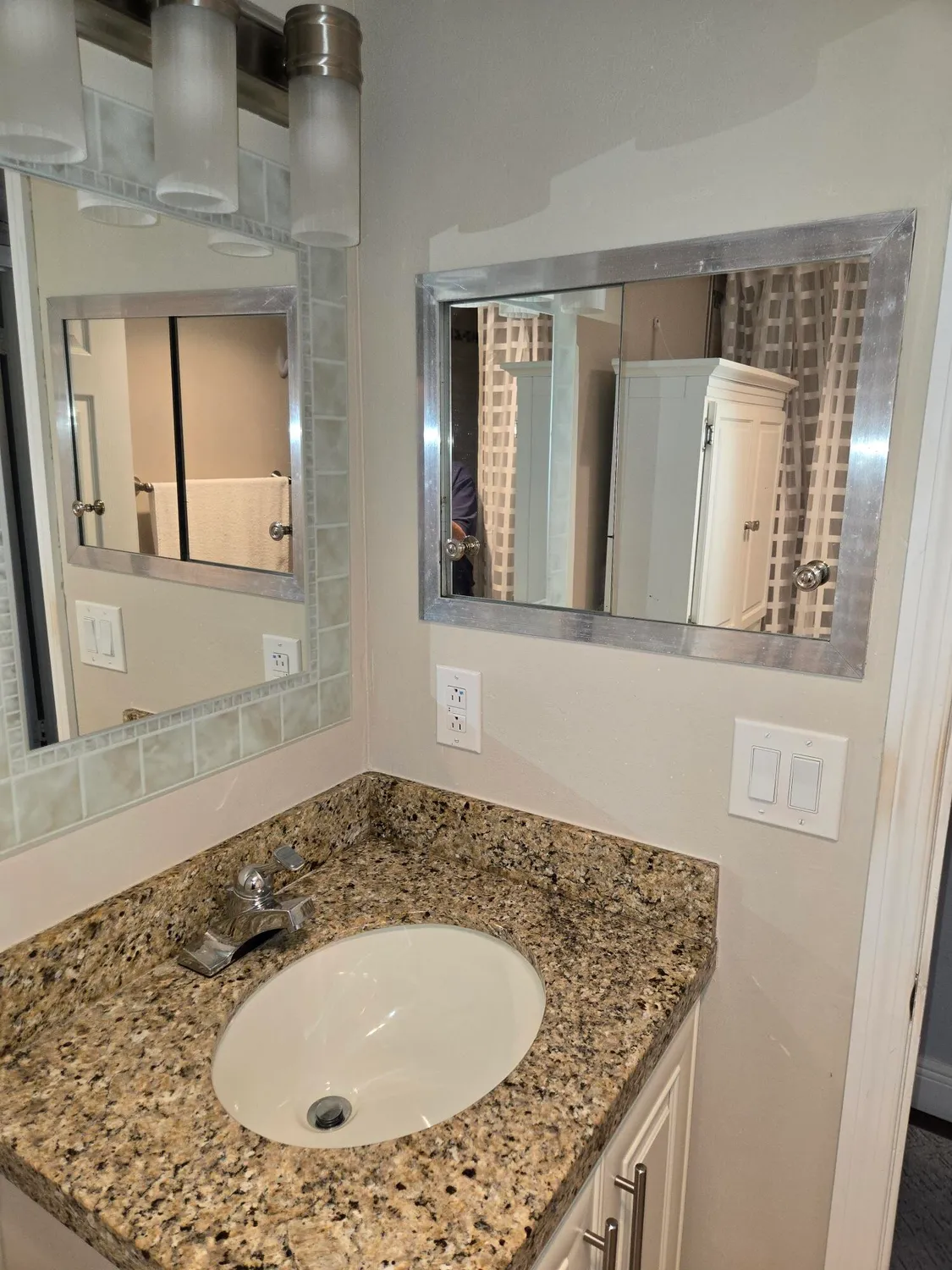 Property Slideshow image 8 of 20 | 320 andover m, West Palm Beach, FL, 33417