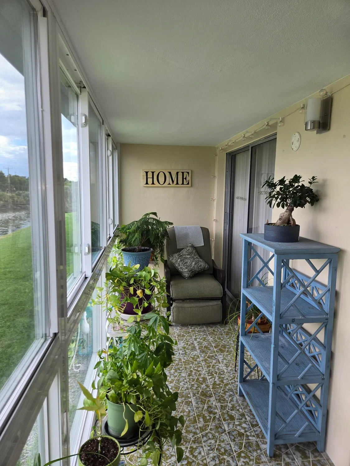 Property Slideshow image 13 of 20 | 320 andover m, West Palm Beach, FL, 33417