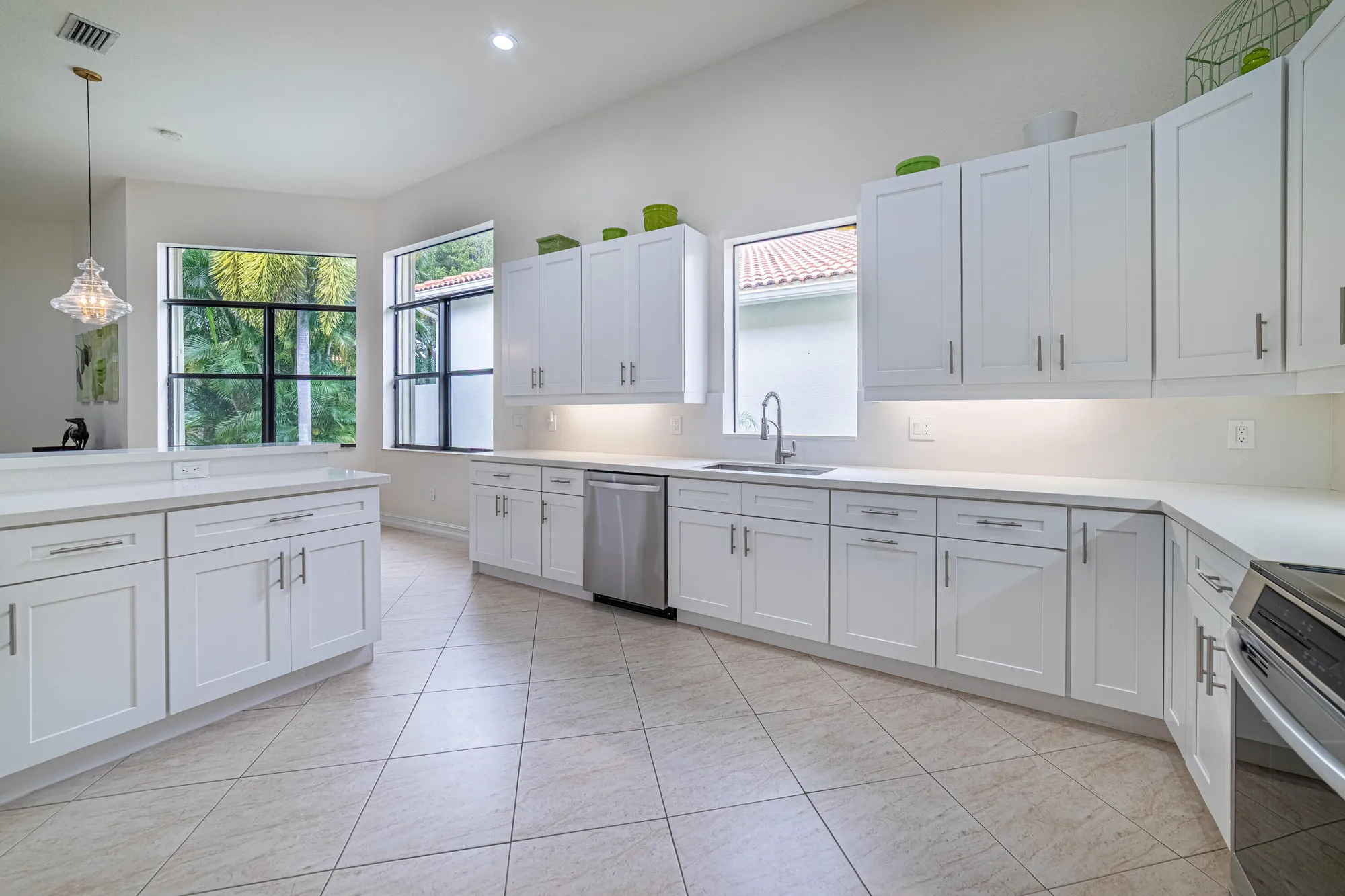 Property Slideshow image 13 of 65 | 9720 isles cay dr, Delray Beach, FL, 33446