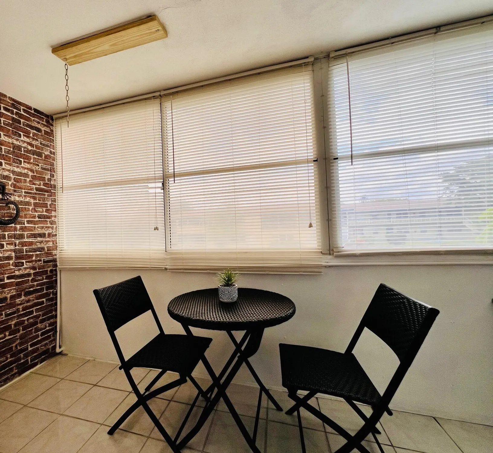 Property Slideshow image 7 of 14 | 135 dorchester f, West Palm Beach, FL, 33417