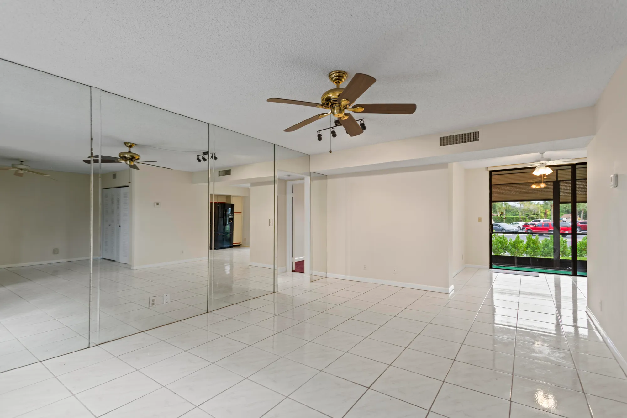 Property Slideshow image 18 of 39 | 5100 las verdes cir 119, Delray Beach, FL, 33484