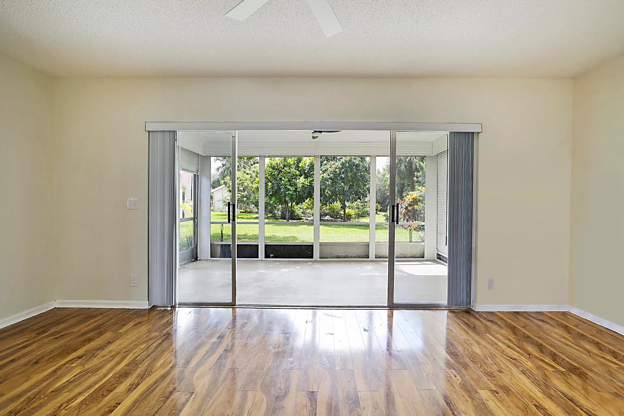 Property Slideshow image 17 of 35 | 6298 summer sky ln, Greenacres, FL, 33463