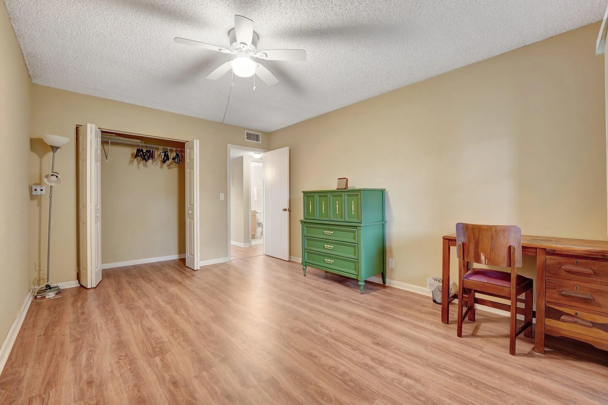 Property Slideshow image 14 of 37 | 4026 swansea b, Deerfield Beach, FL, 33442