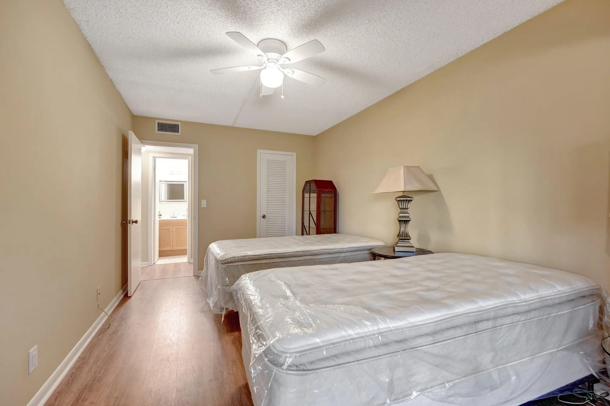 Property Slideshow image 11 of 37 | 4026 swansea b, Deerfield Beach, FL, 33442