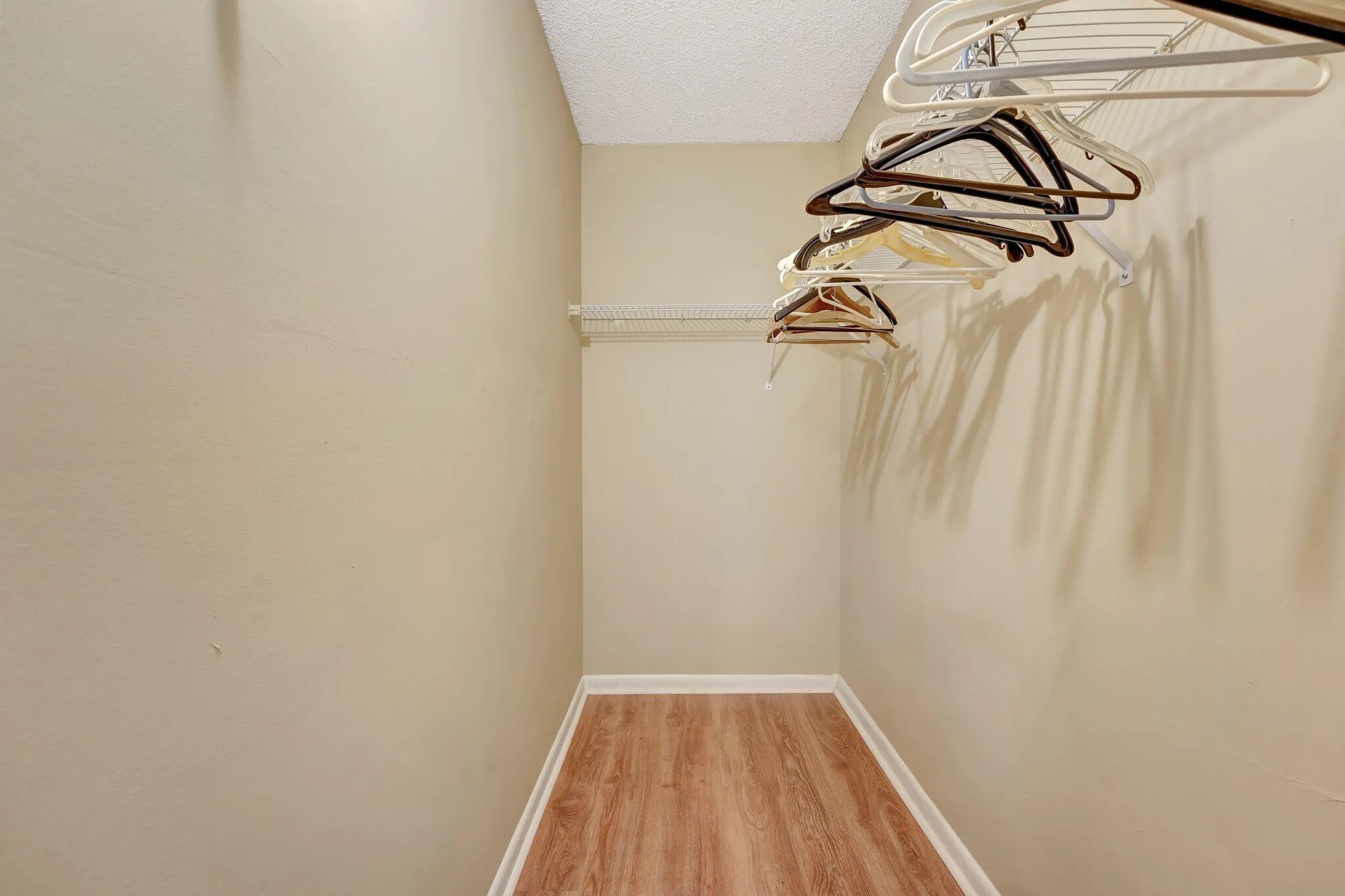 Property Slideshow image 12 of 37 | 4026 swansea b, Deerfield Beach, FL, 33442