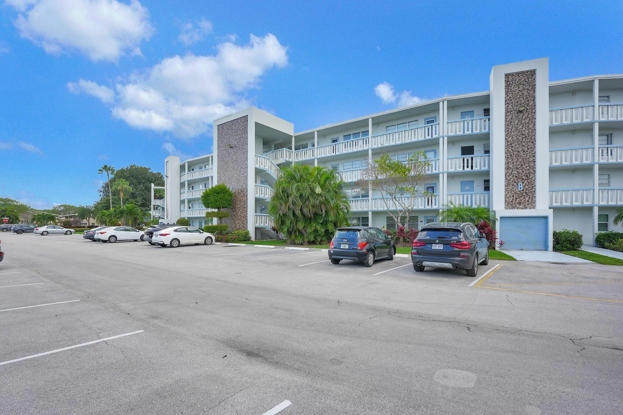 Property Slideshow image 1 of 37 | 4026 swansea b, Deerfield Beach, FL, 33442