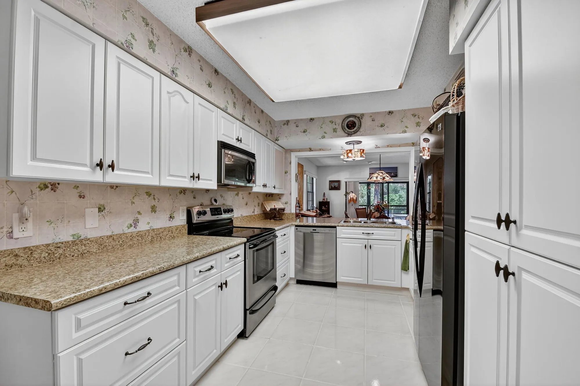 Property Slideshow image 10 of 57 | 6267 aspen glen ln # 201, Boynton Beach, FL, 33437